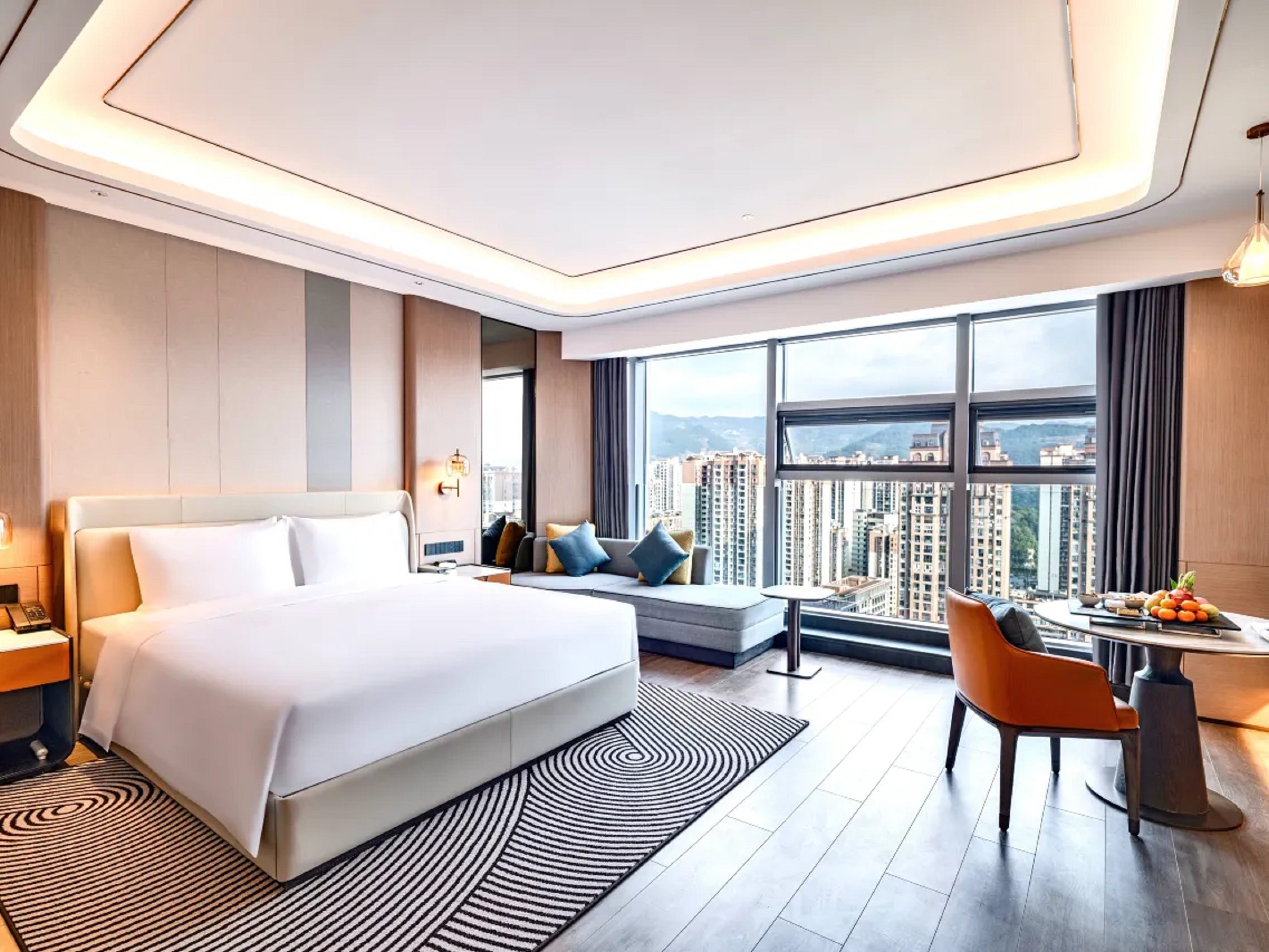 Double Deluxe King Bed