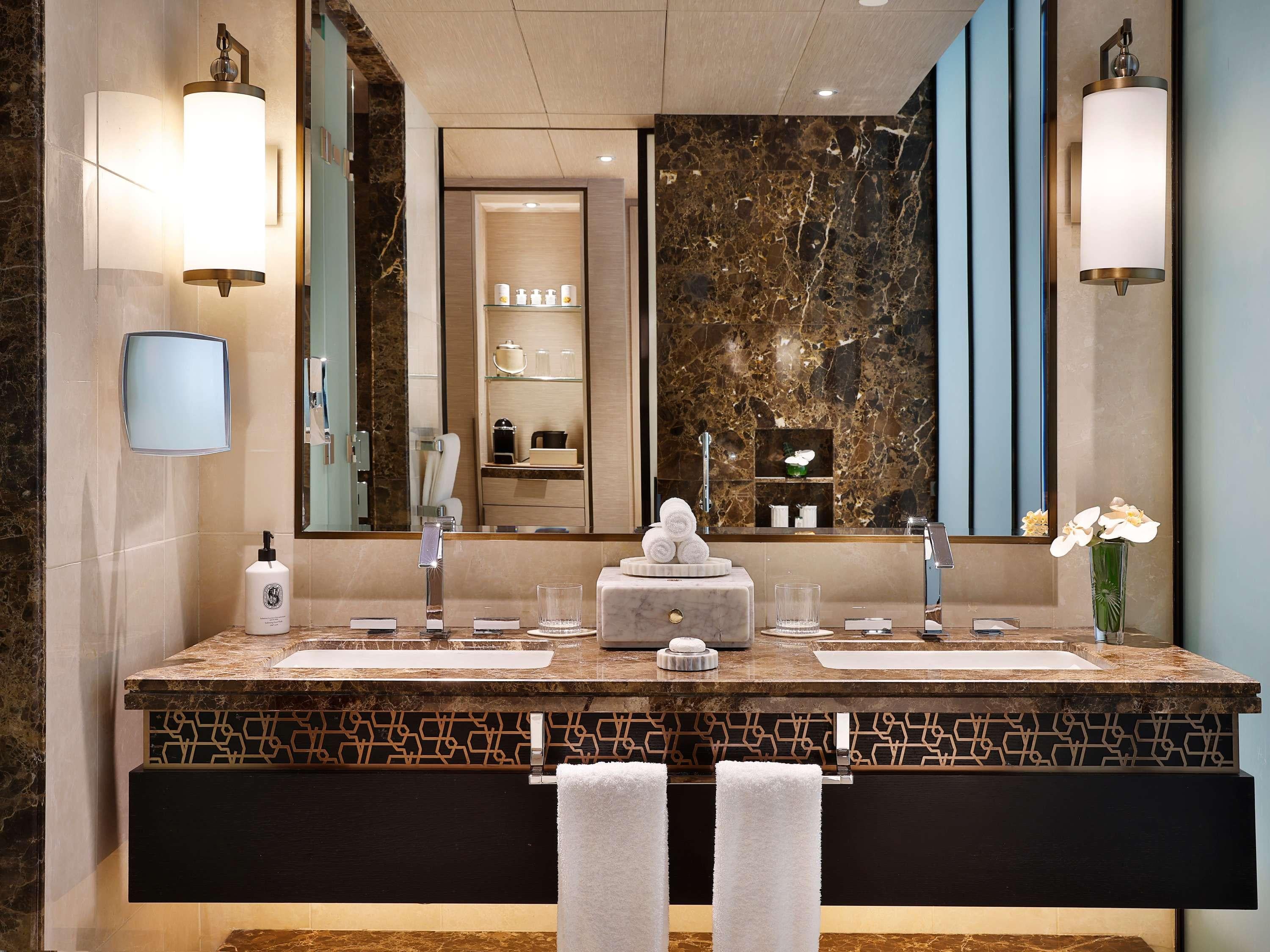 Double Superior King Bed