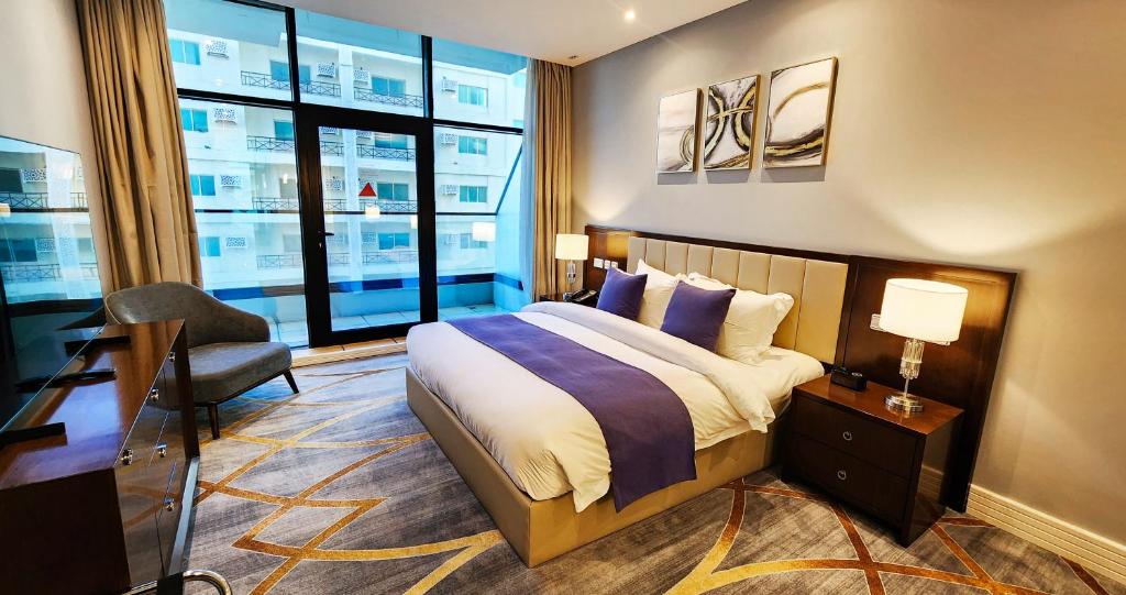 Suite One Bedroom with Air Conditioning