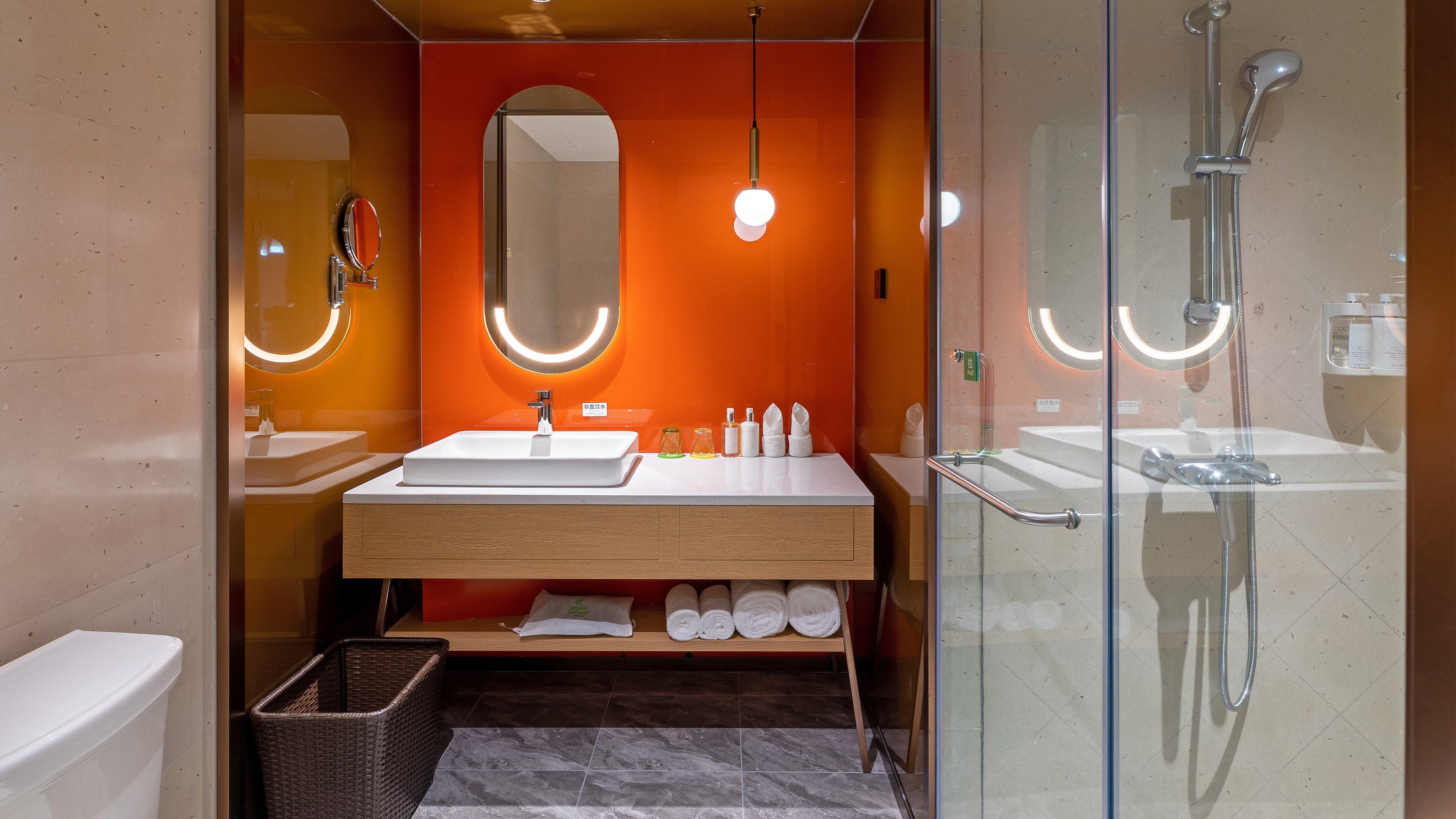 Double City View King Bed