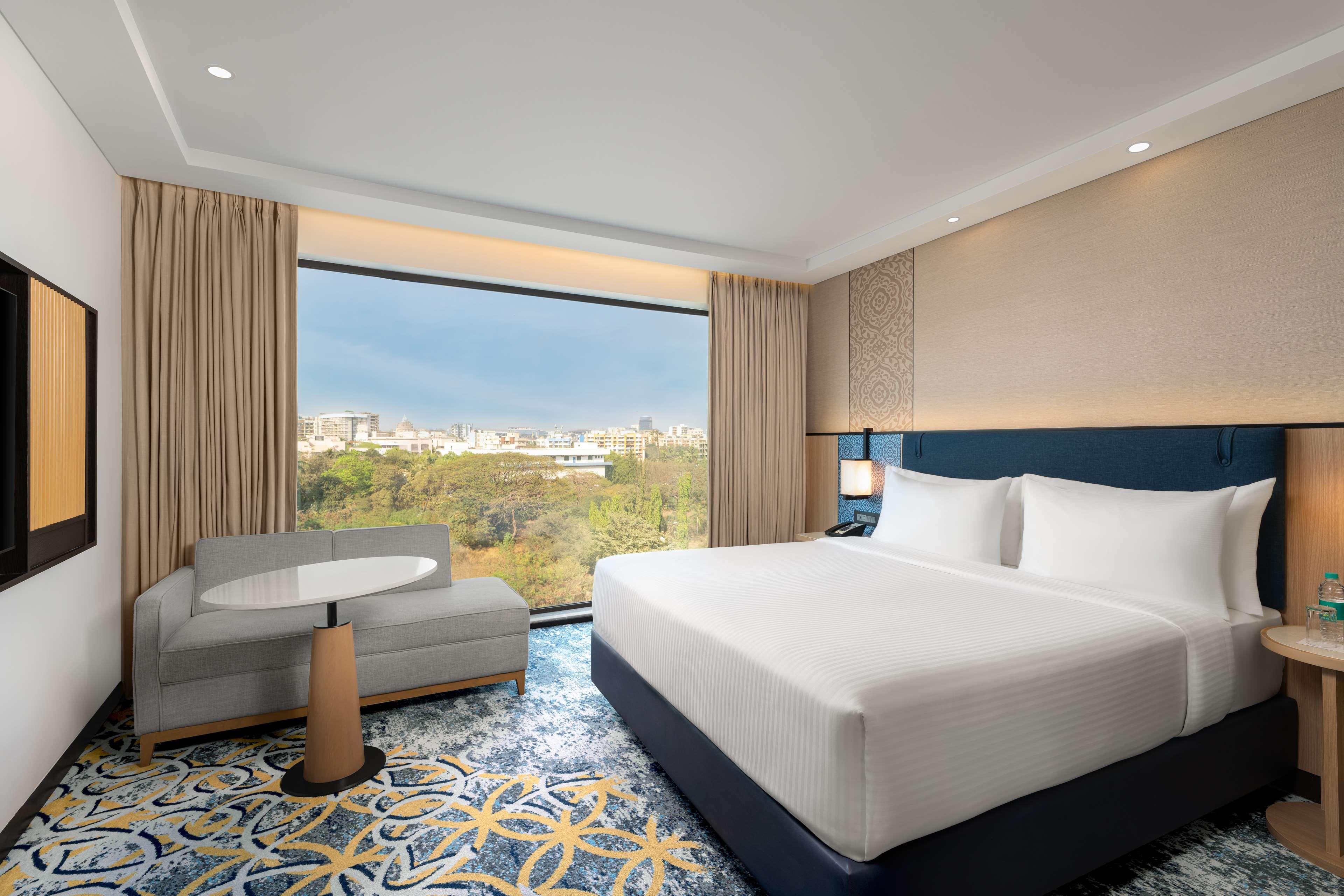 Double Guest Room King Bed