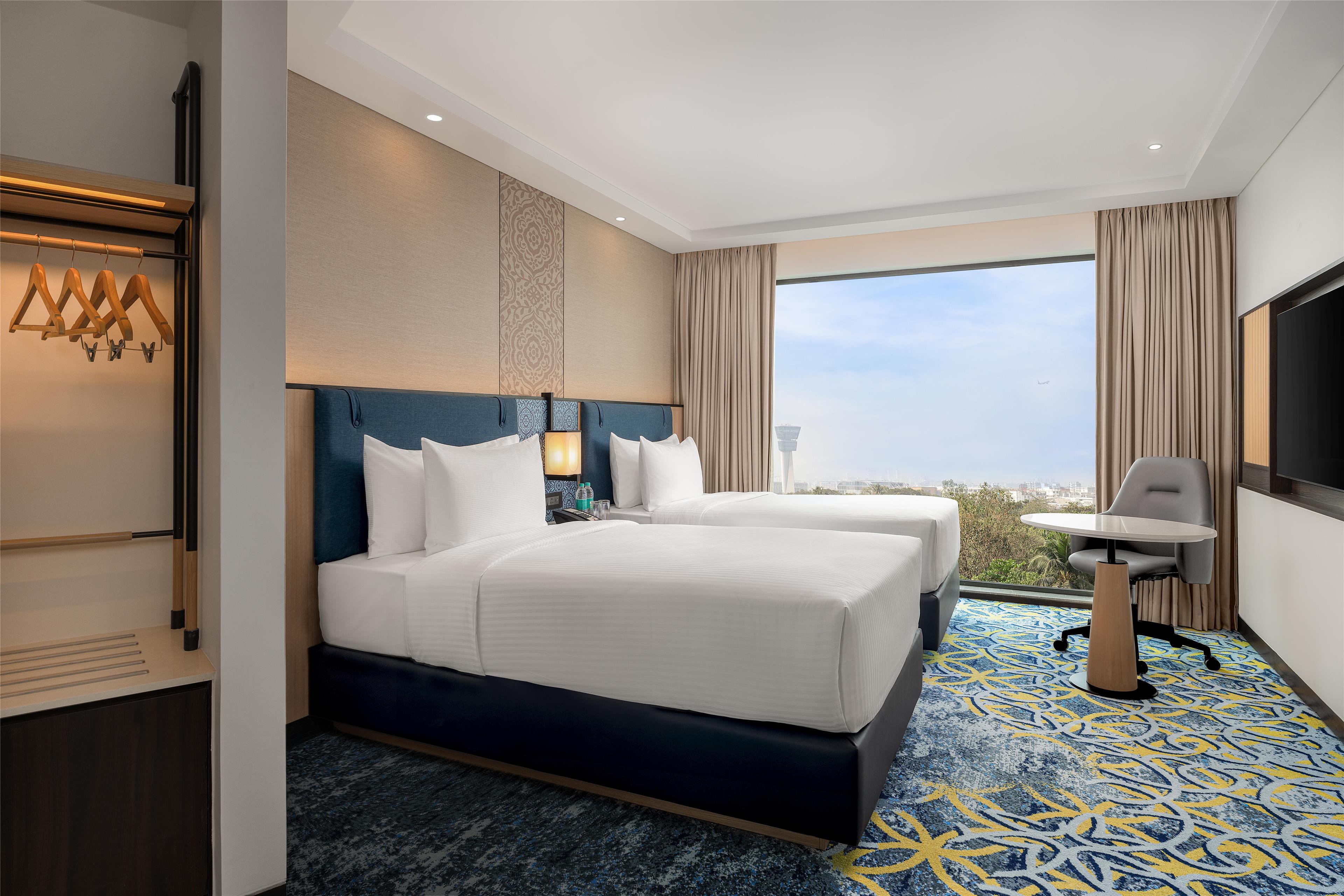 Twin Deluxe City View