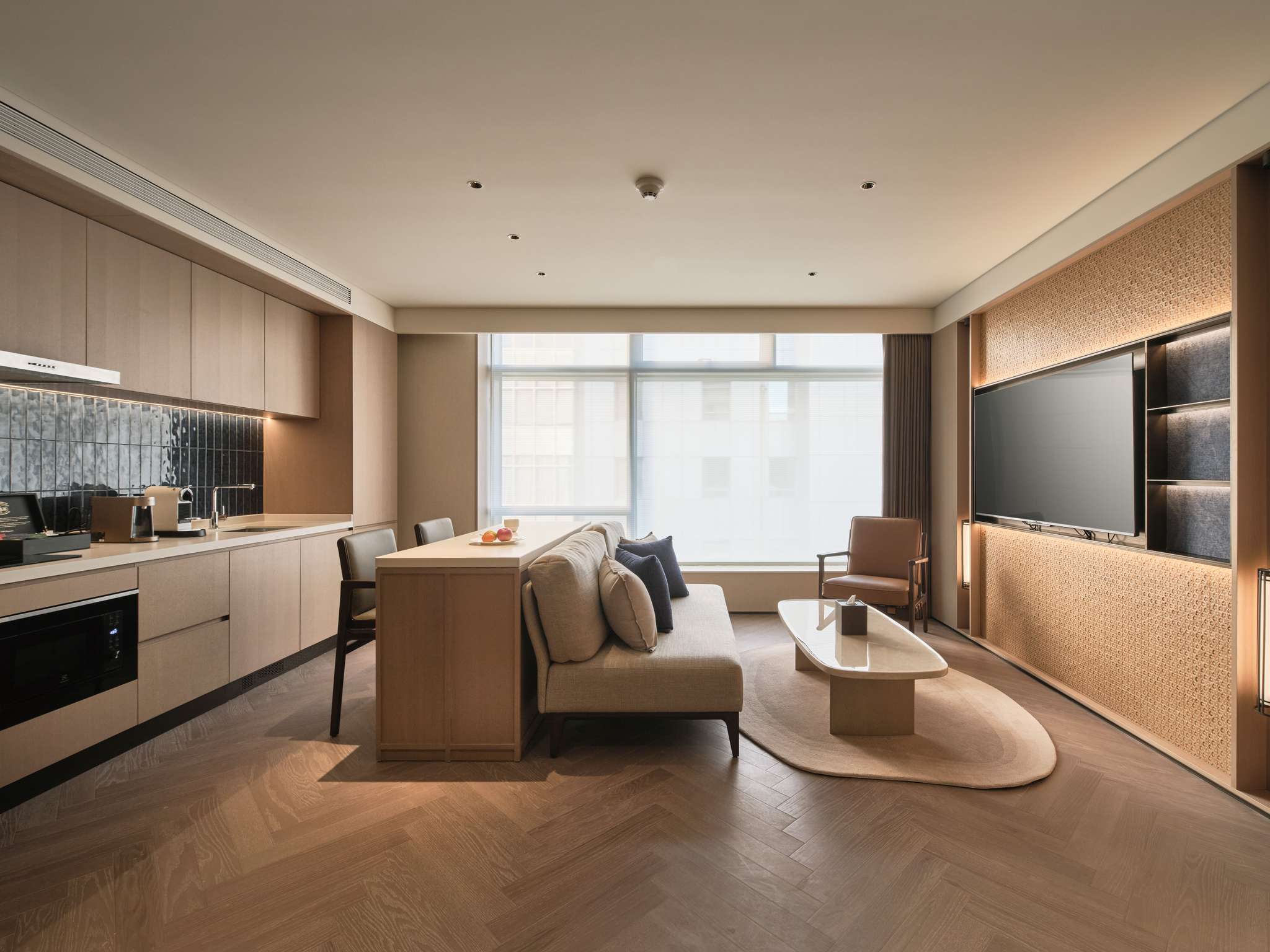 Junior Suite Club City View