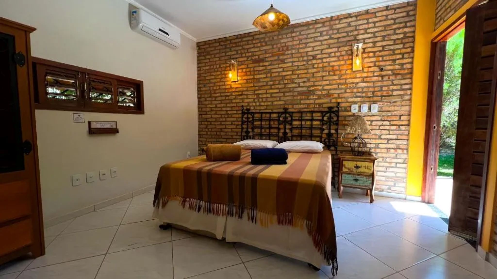 Family Room Capacity 4