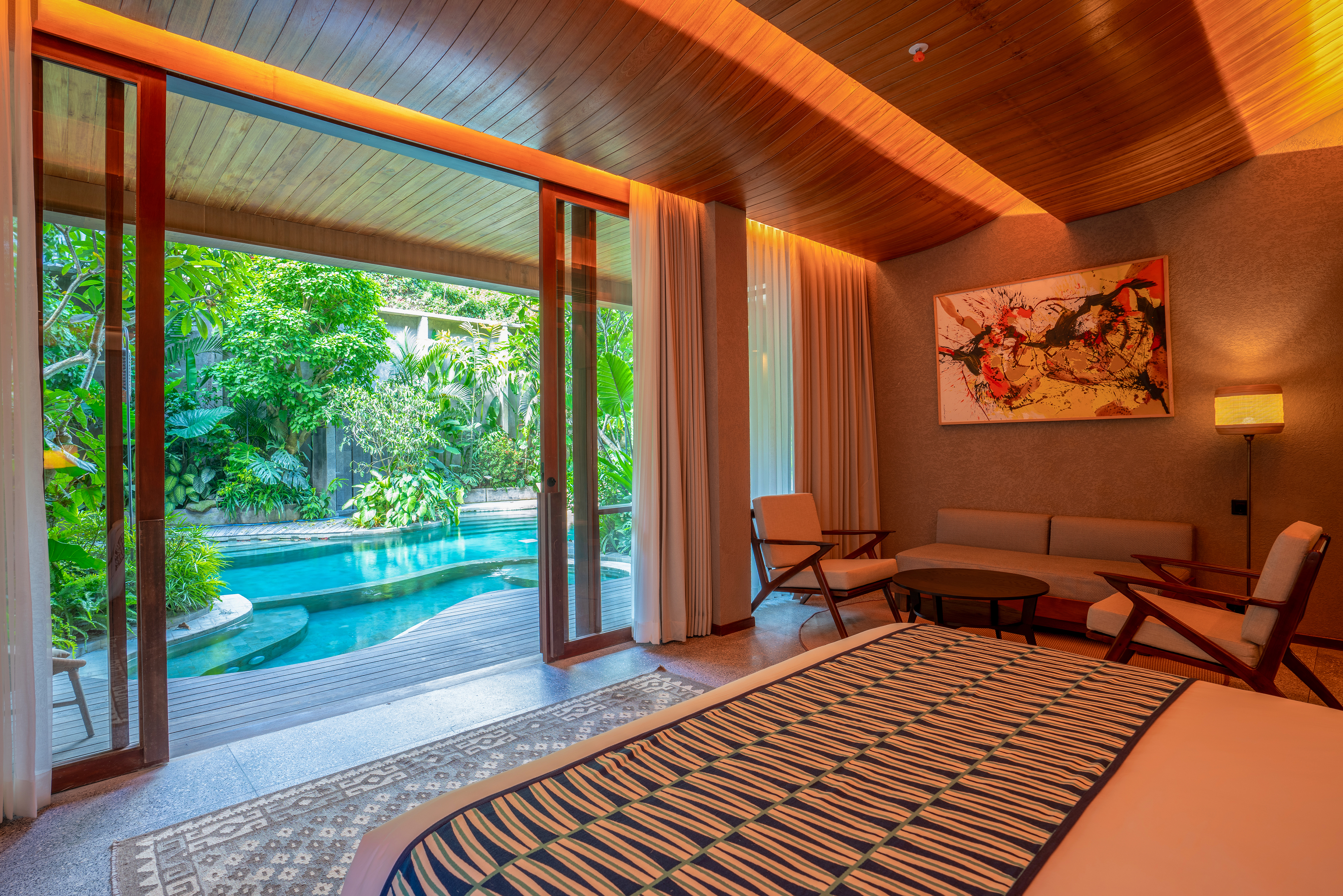 Suite Pool View King Bed