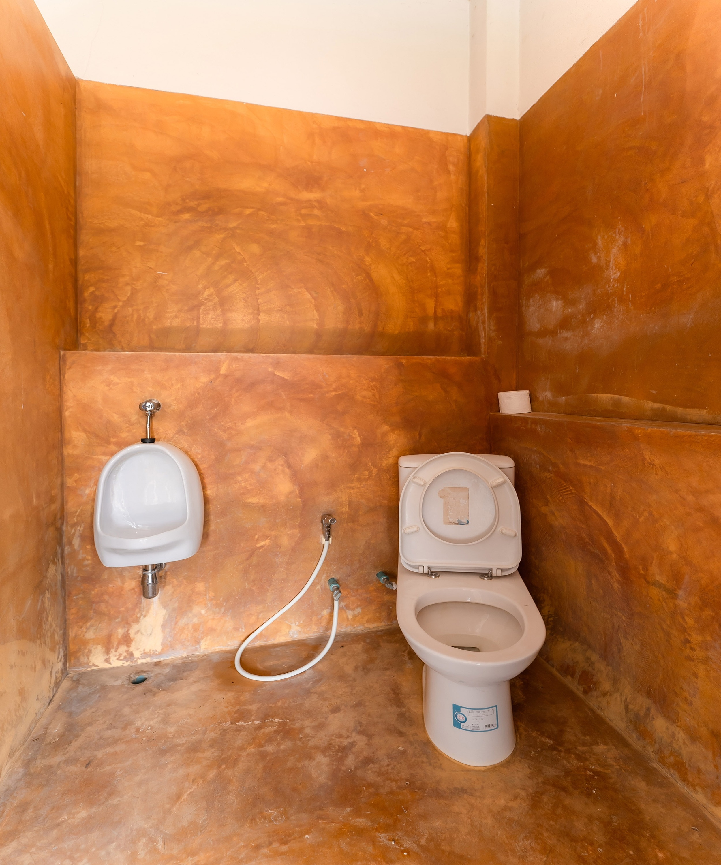 Room Bunk Bed with Shared Bathroom