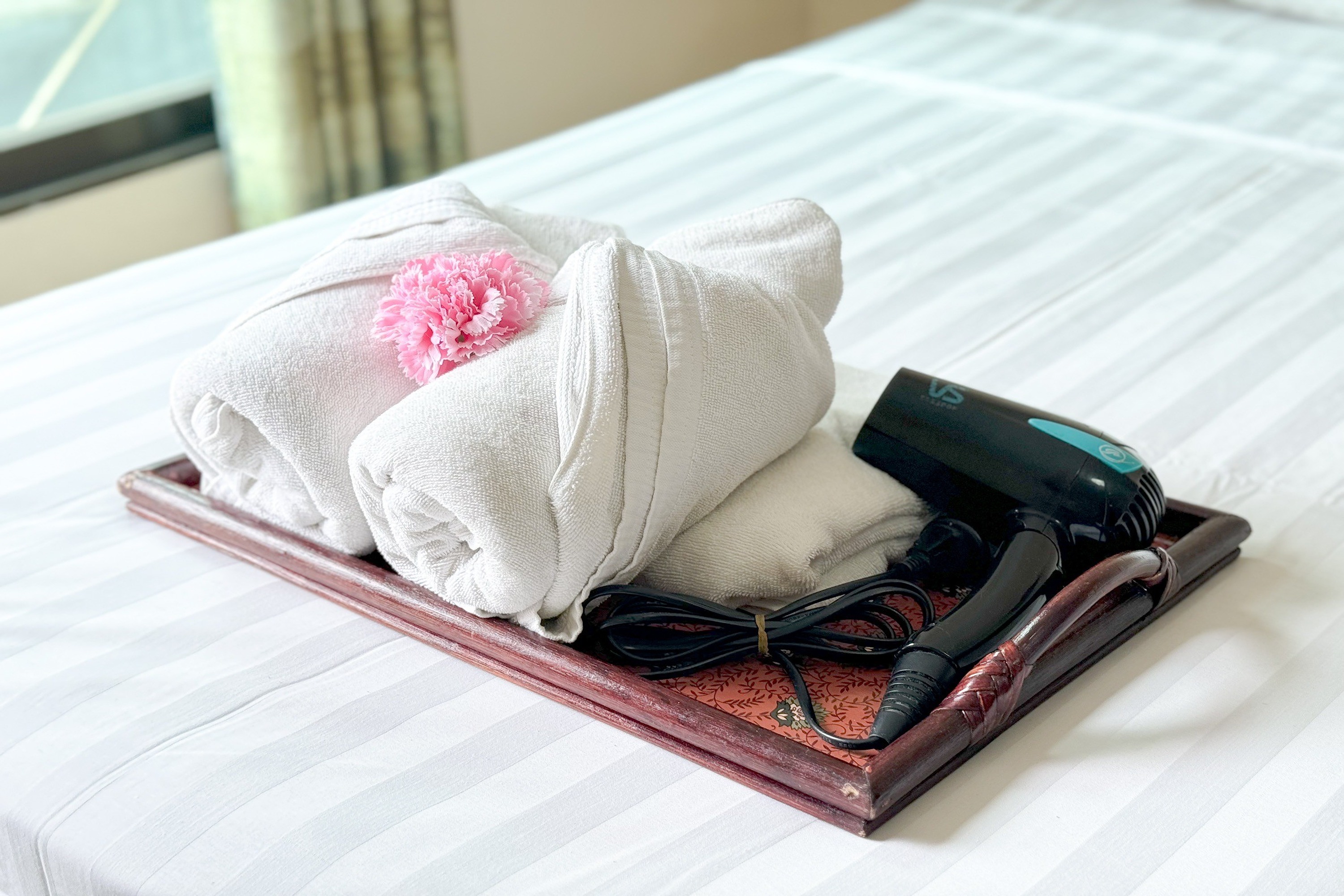 Triple No Air Conditioning