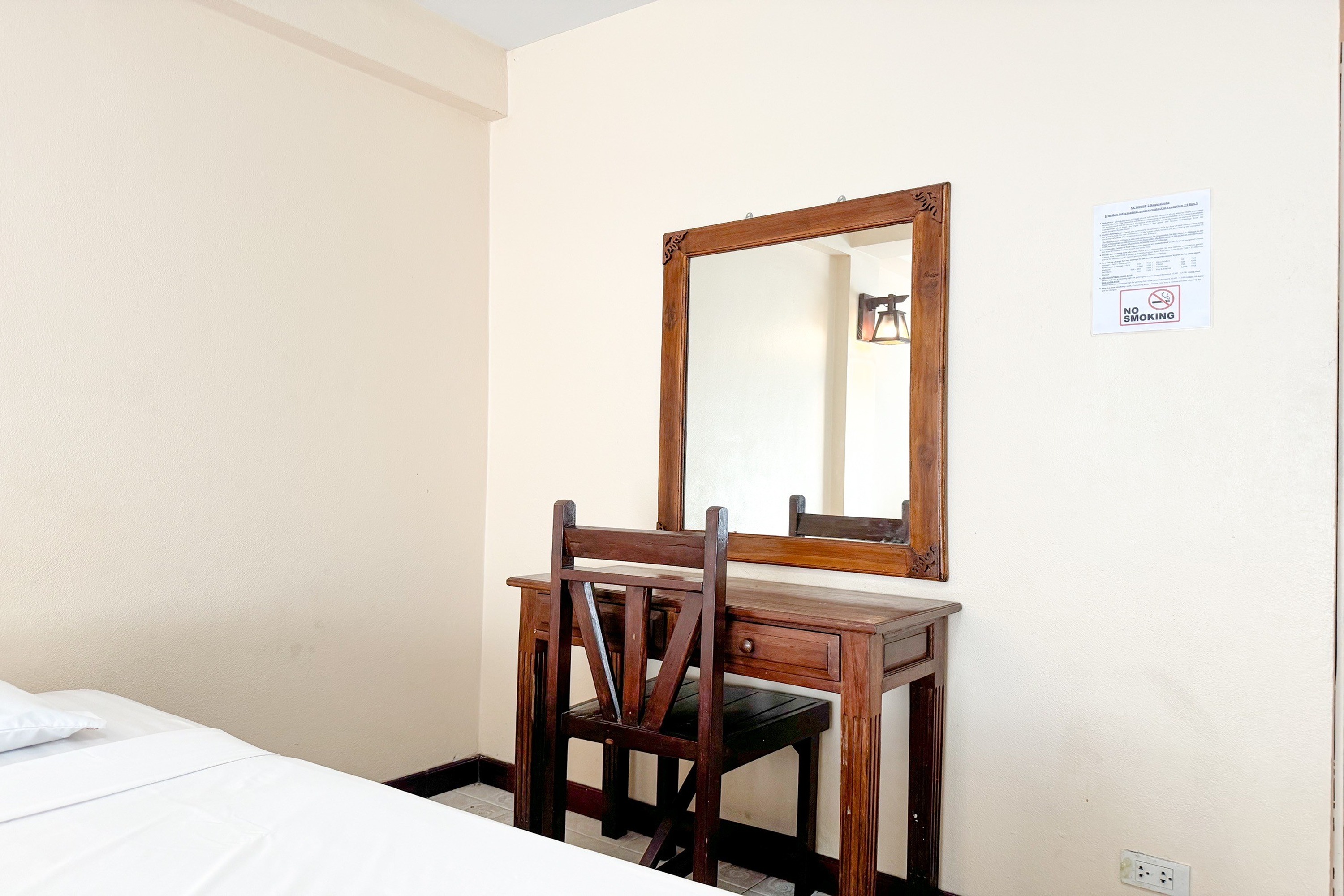 Twin with Air Conditioning