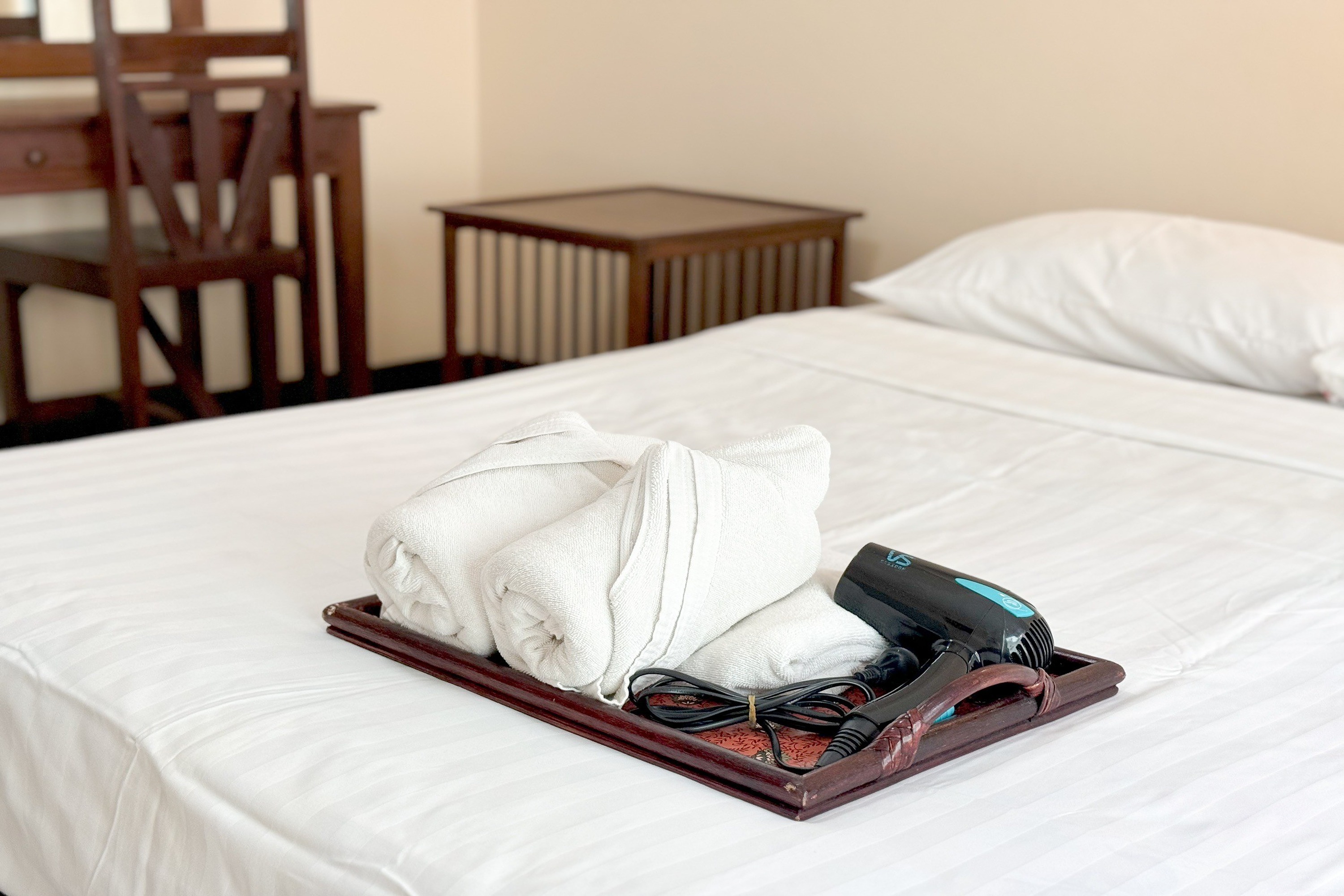 Double No Air Conditioning