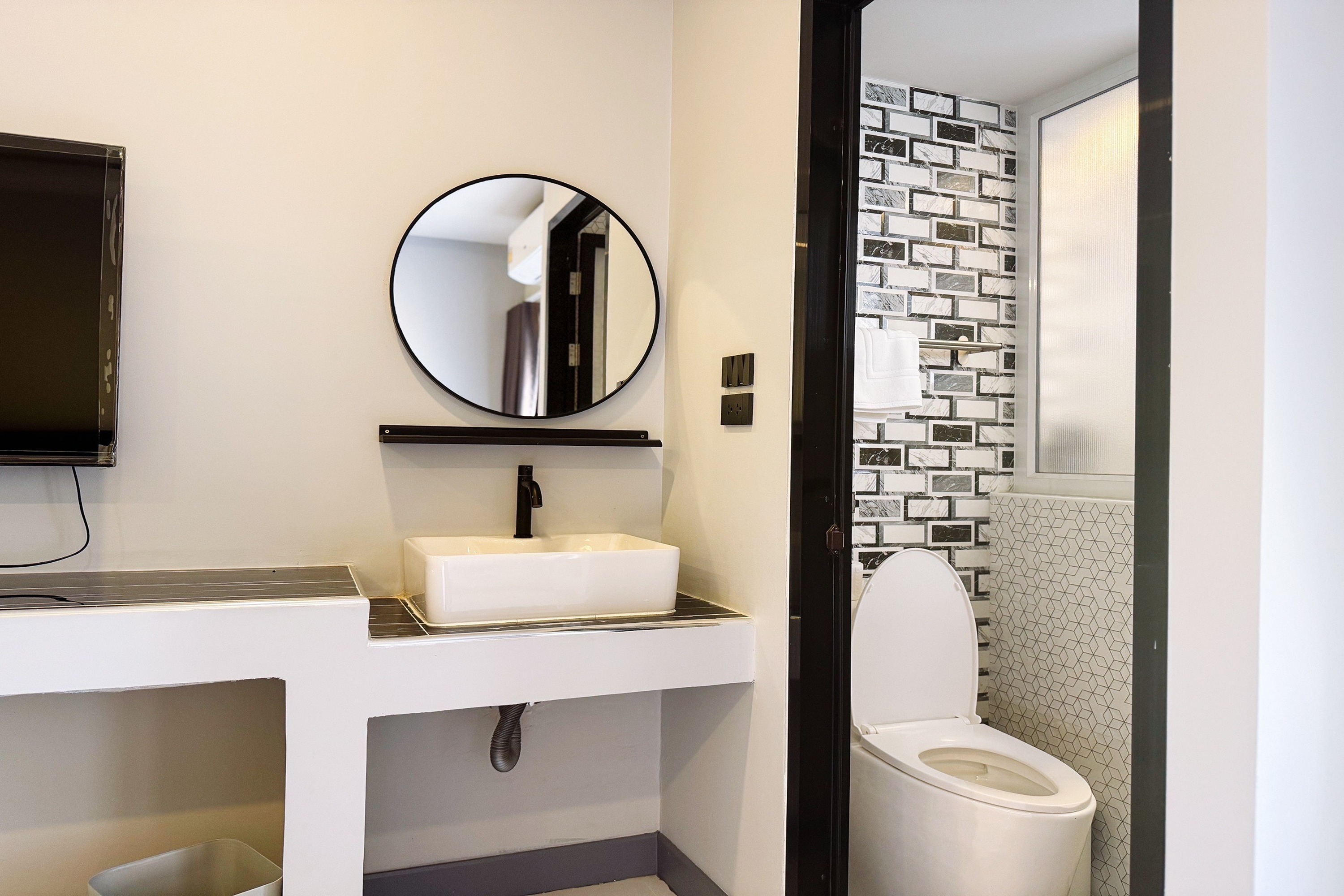 Double Deluxe King Bed