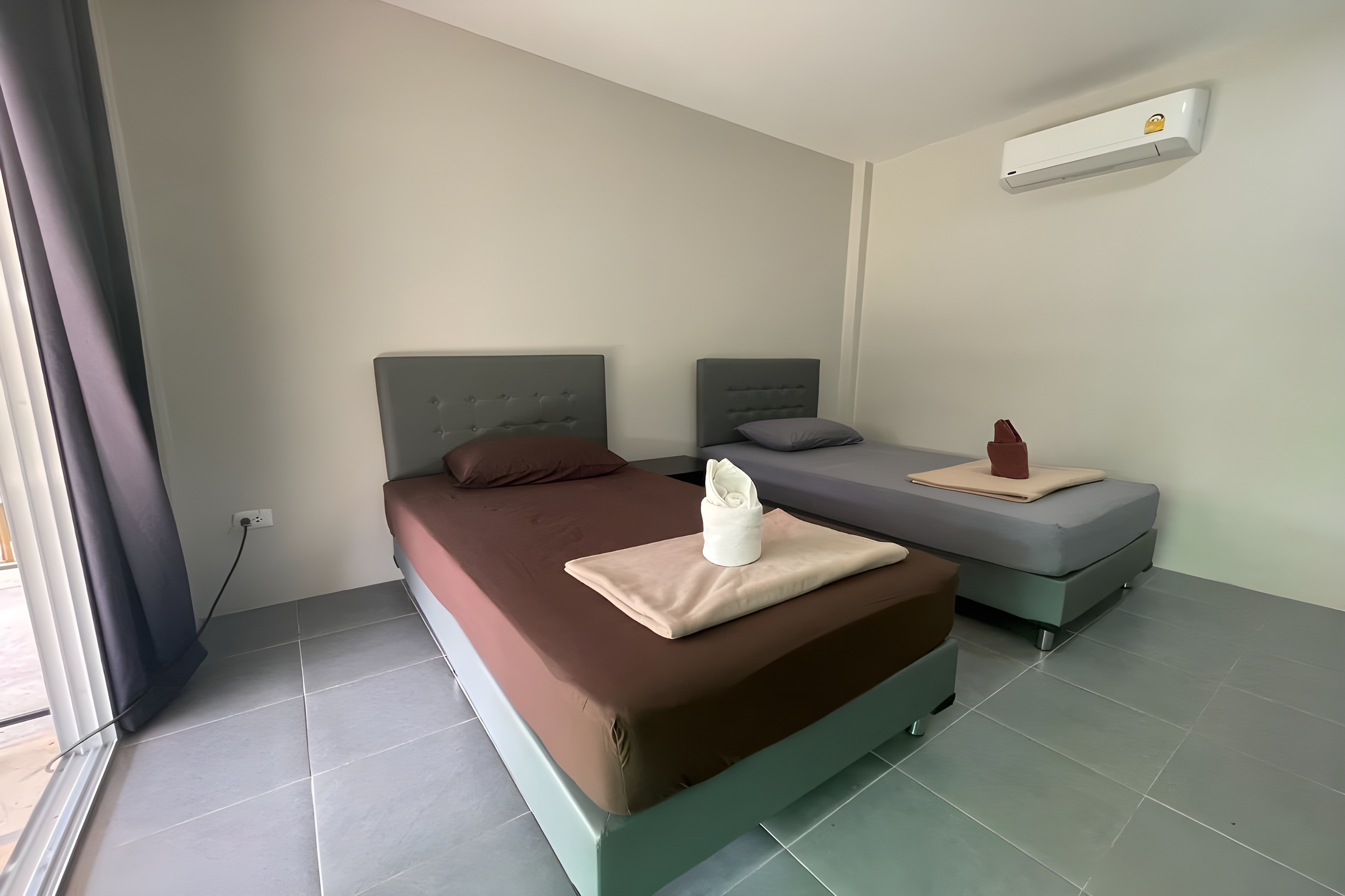 Twin Deluxe Garden View