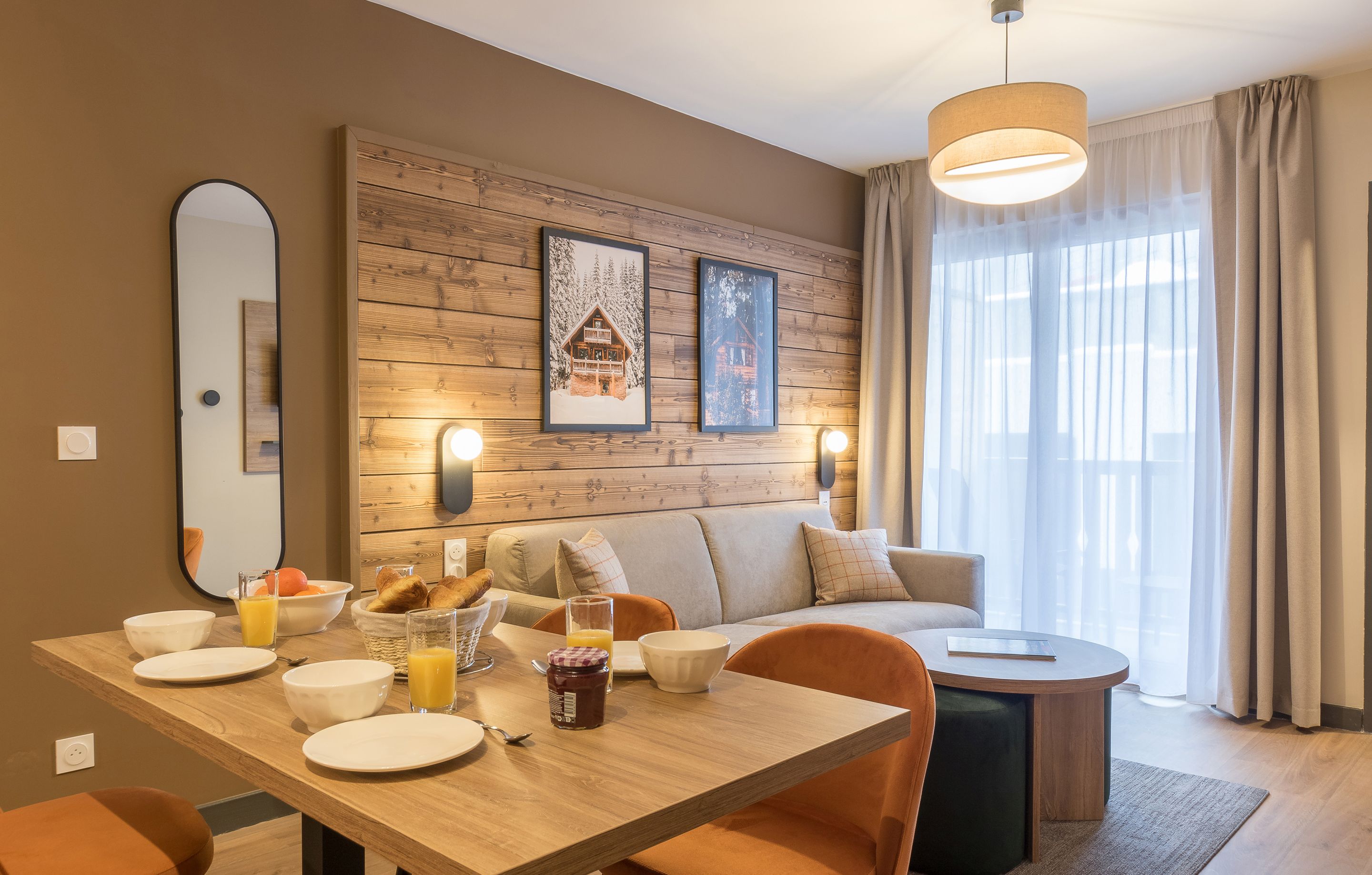 Apartment Capacity 6