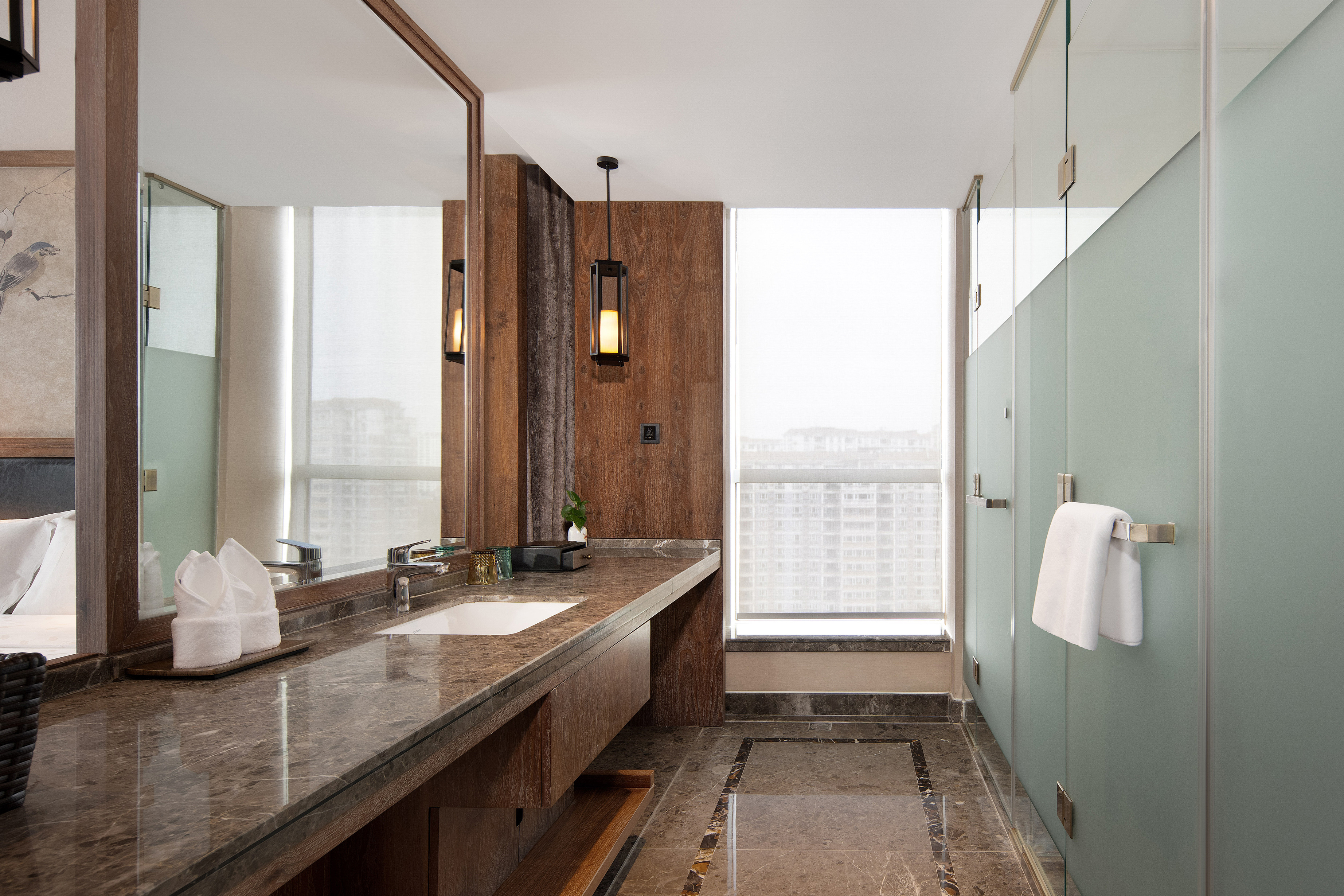 Double Deluxe City View King Bed