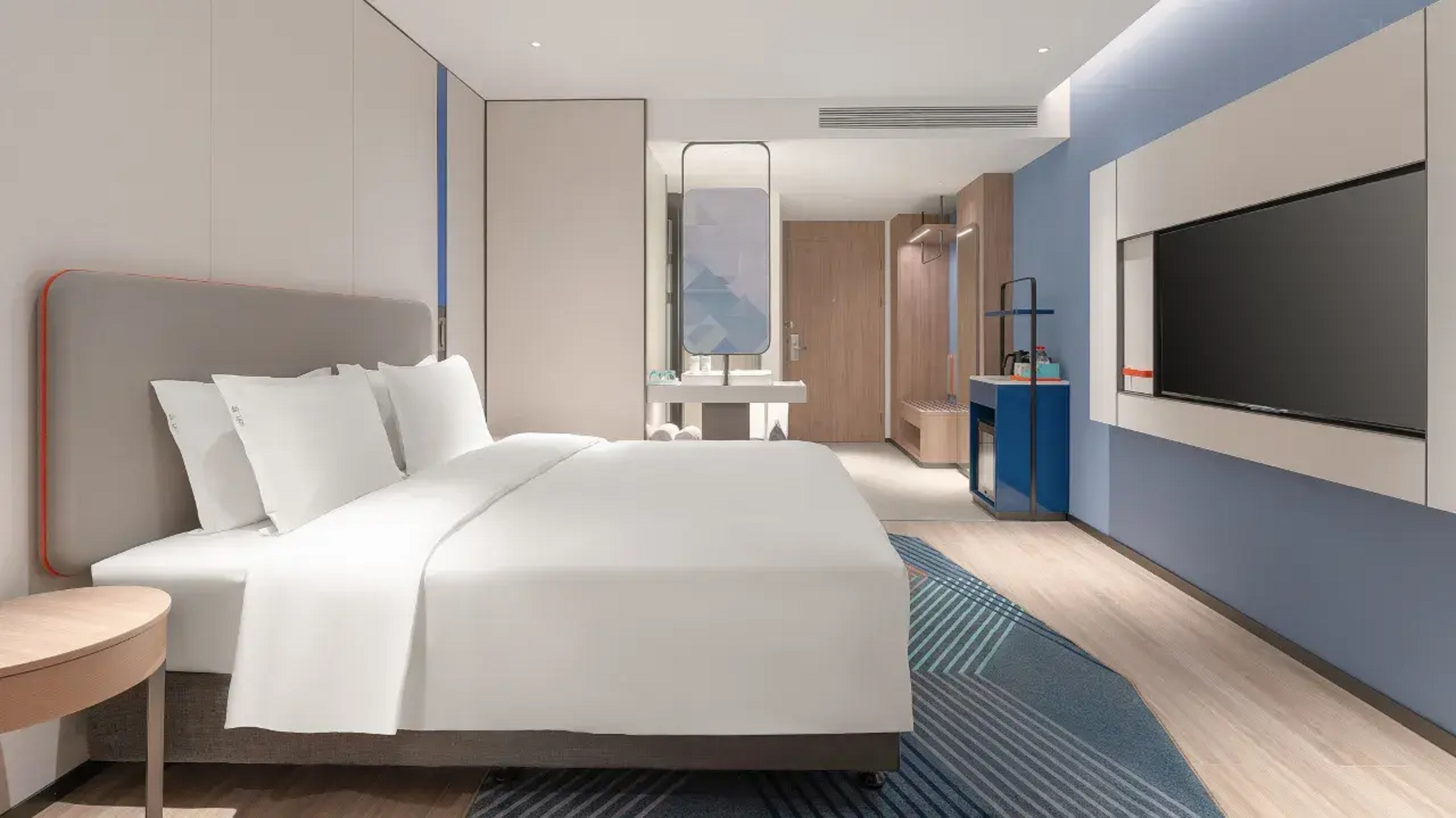 Double Accessible King Size Bed