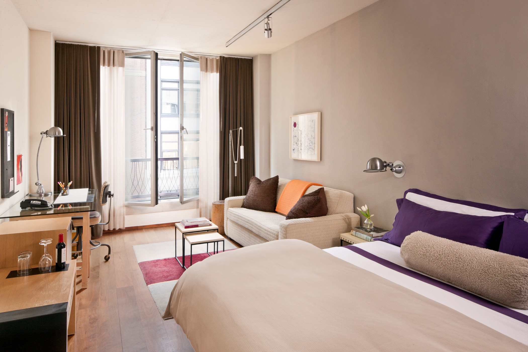 Double Deluxe King Bed