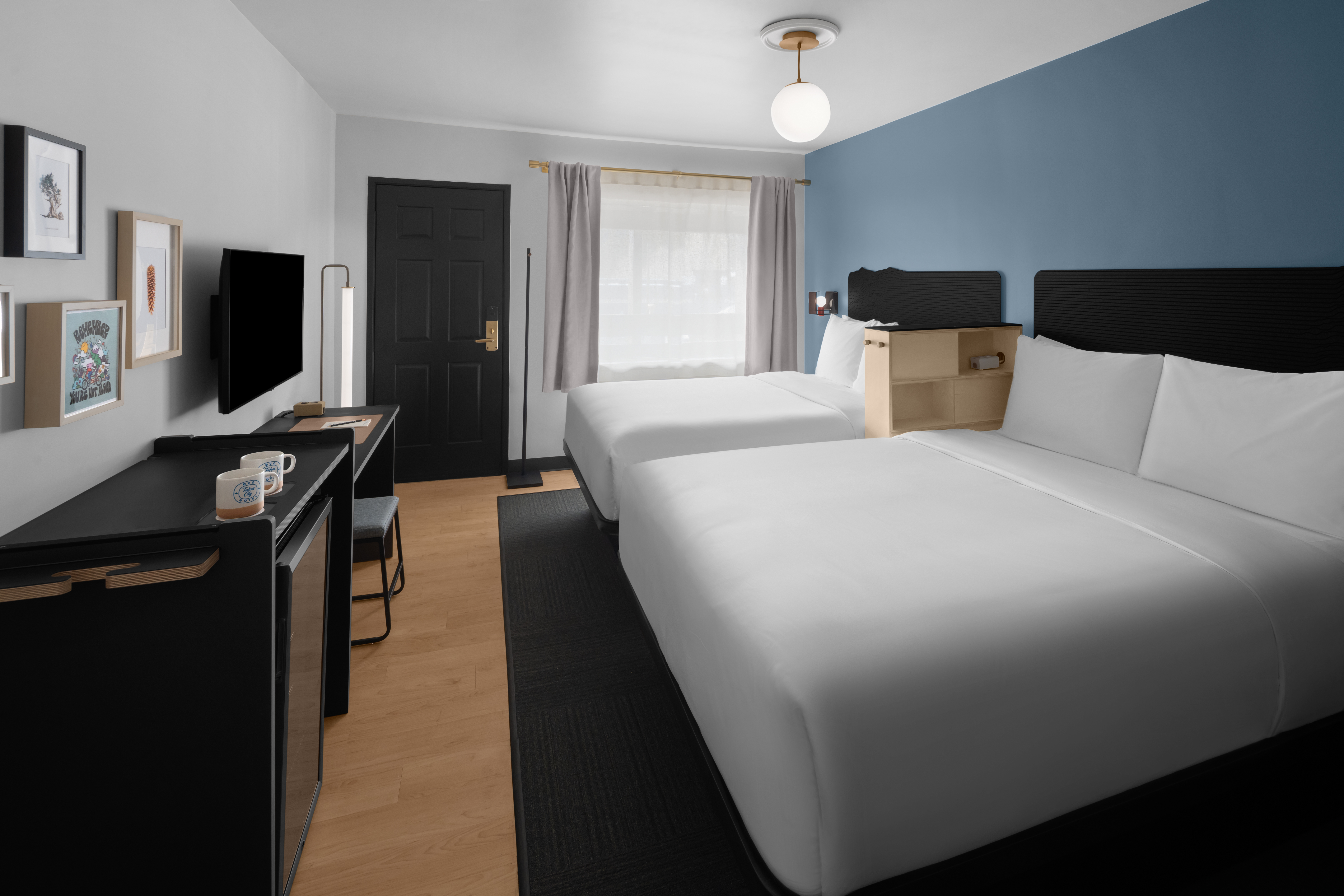 Double Queen Size Bed