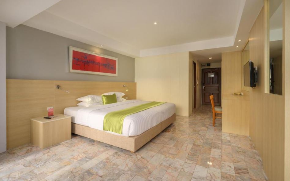 Double Deluxe King Bed