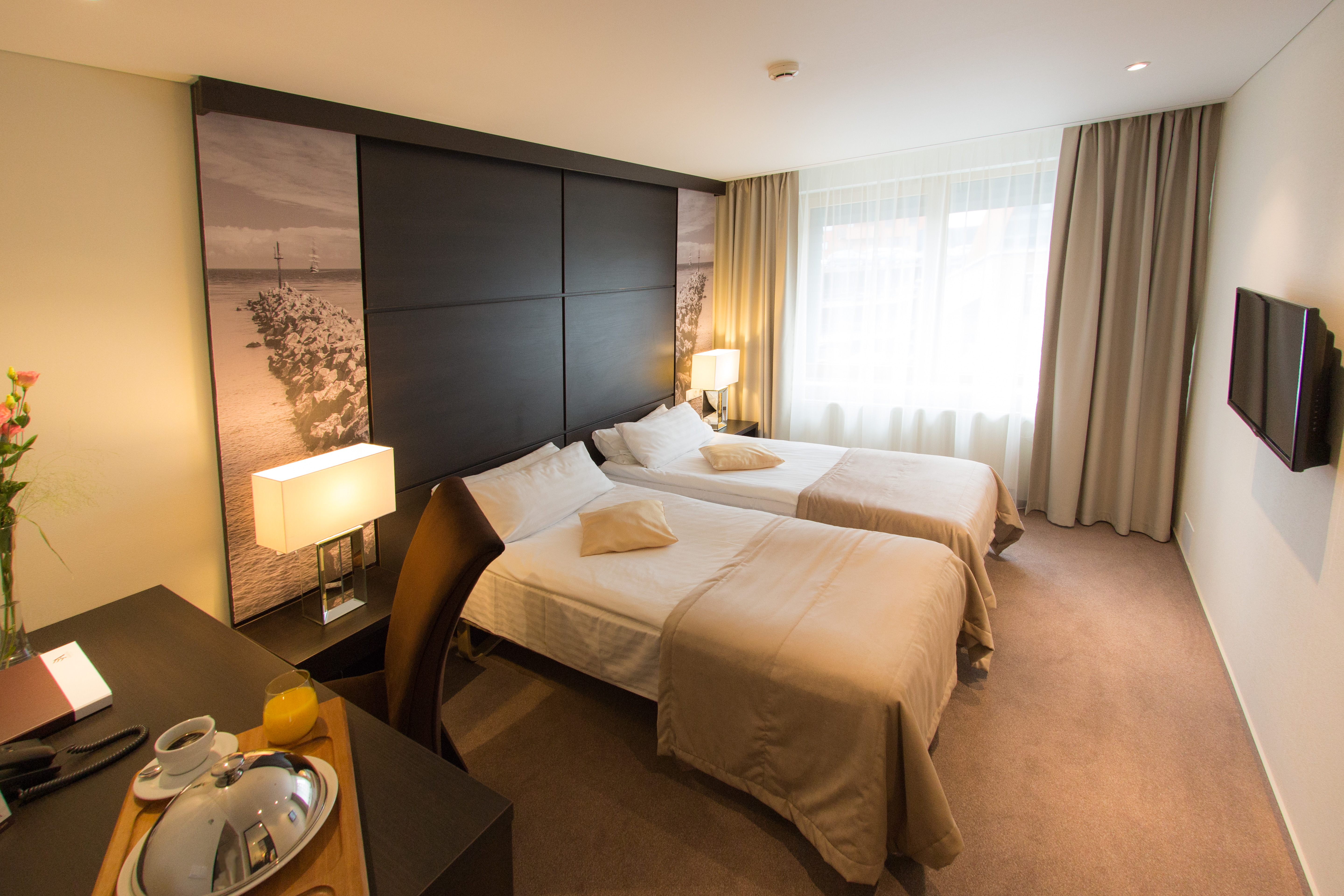 Double or Twin Standard