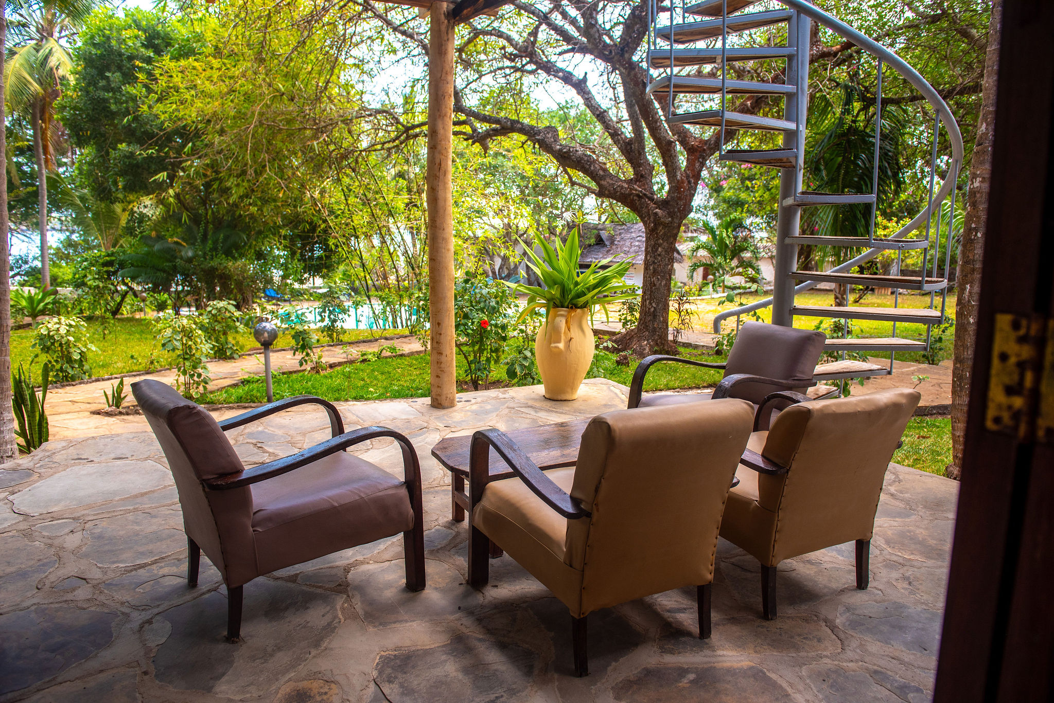 Triple Deluxe King Bed