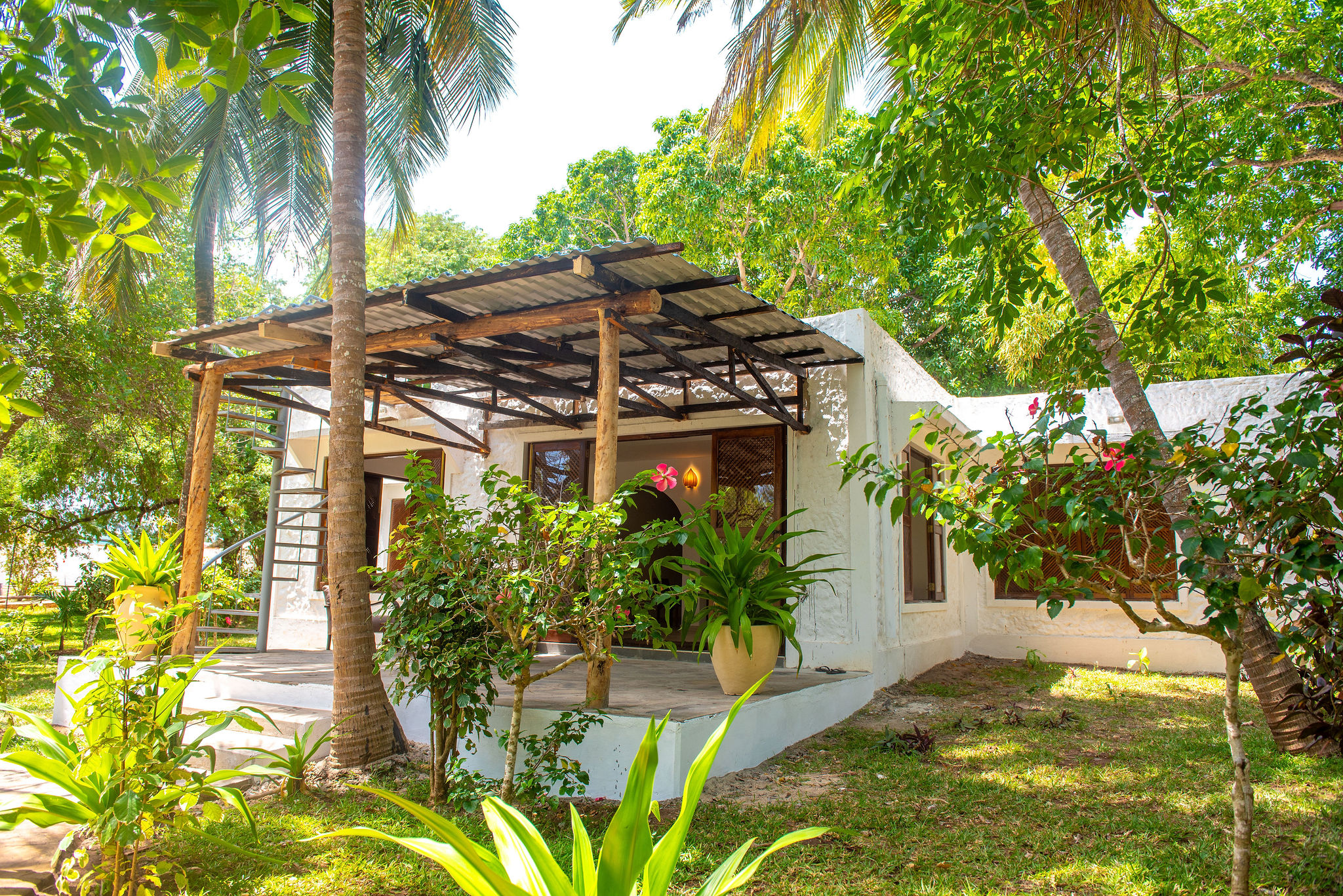 Triple Deluxe King Bed