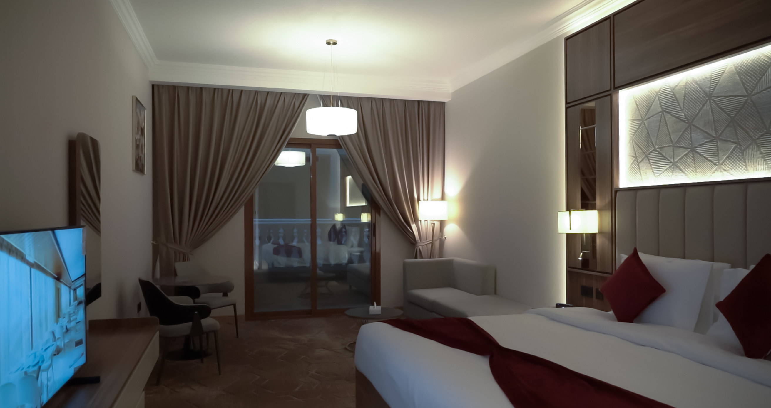 Double Deluxe King Bed