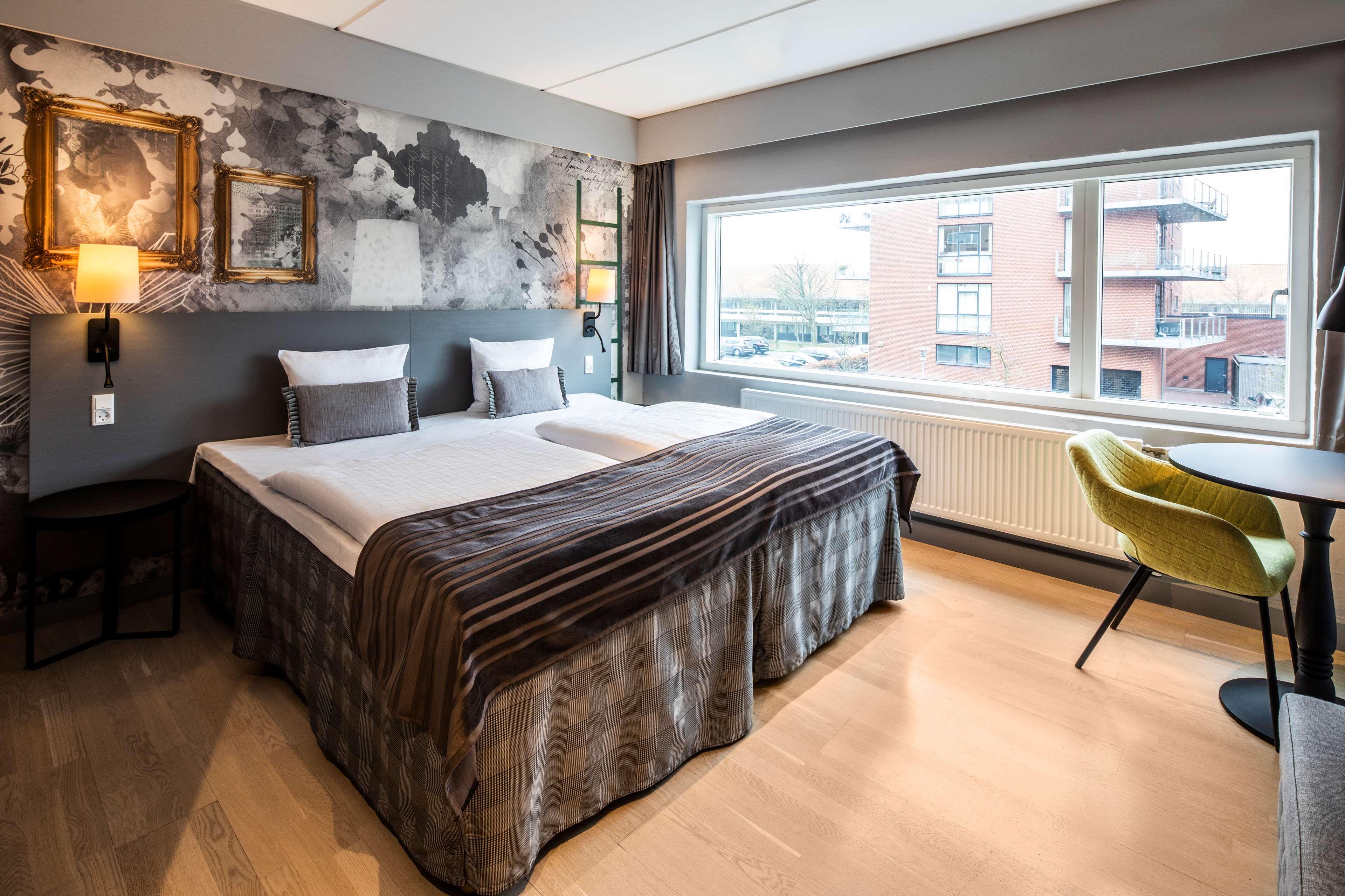 Double Superior King Bed