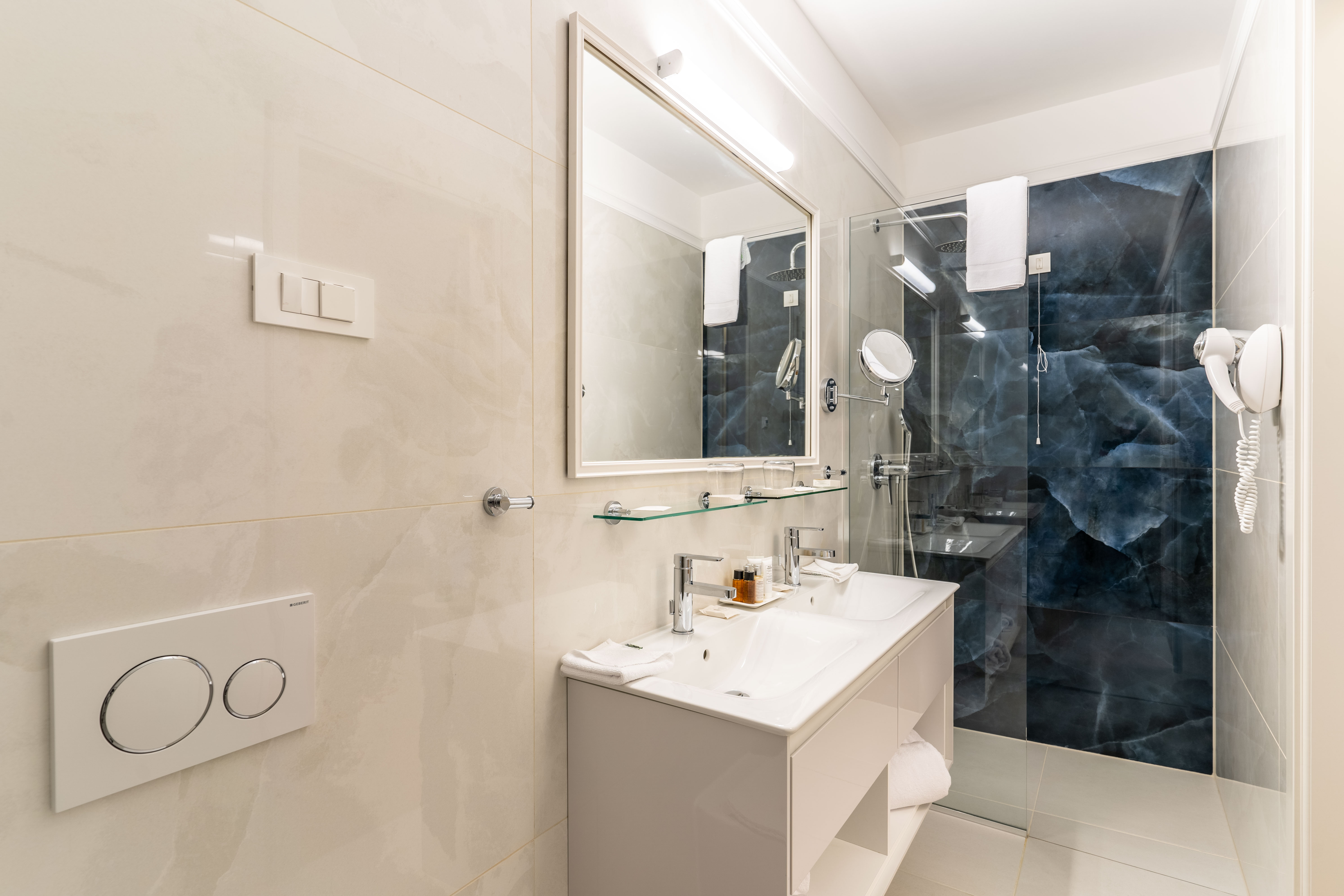 Double or Twin Superior