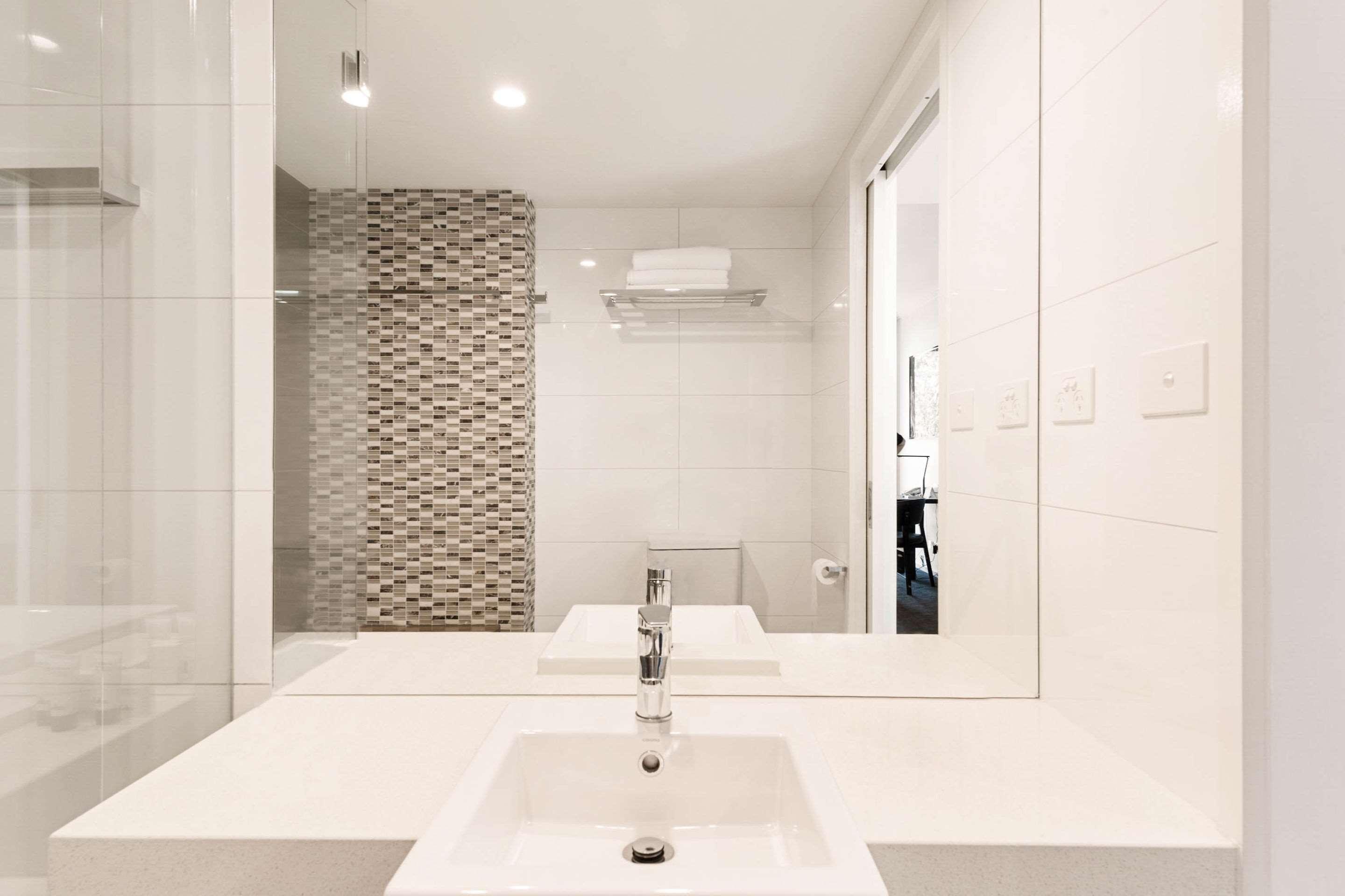 Double King Bed Non Smoking