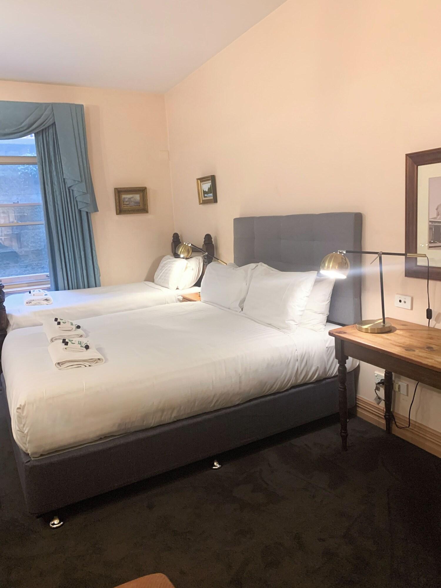 Suite Two Queen Beds