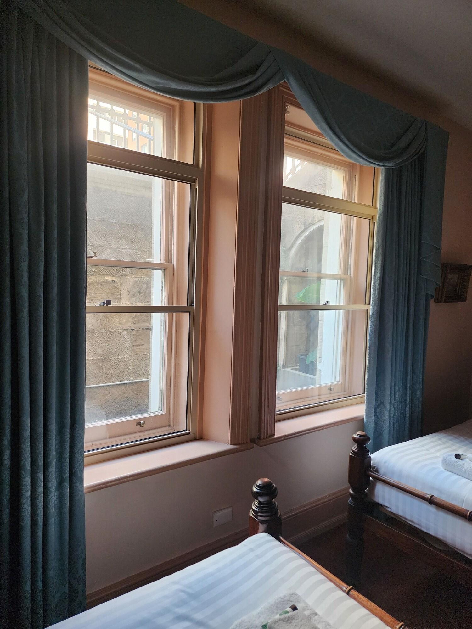 Suite Two Queen Beds