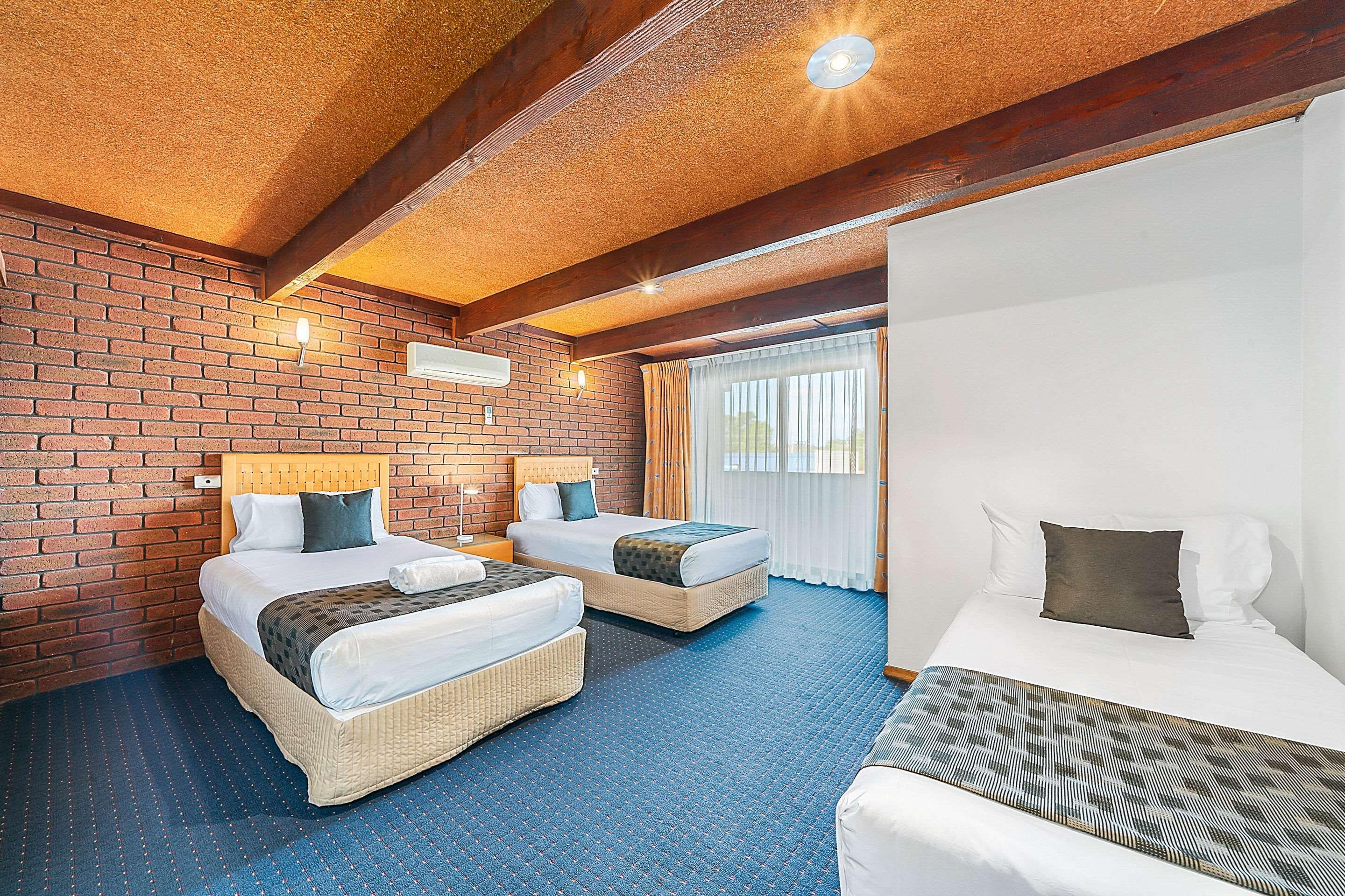 Double King Bed Non Smoking