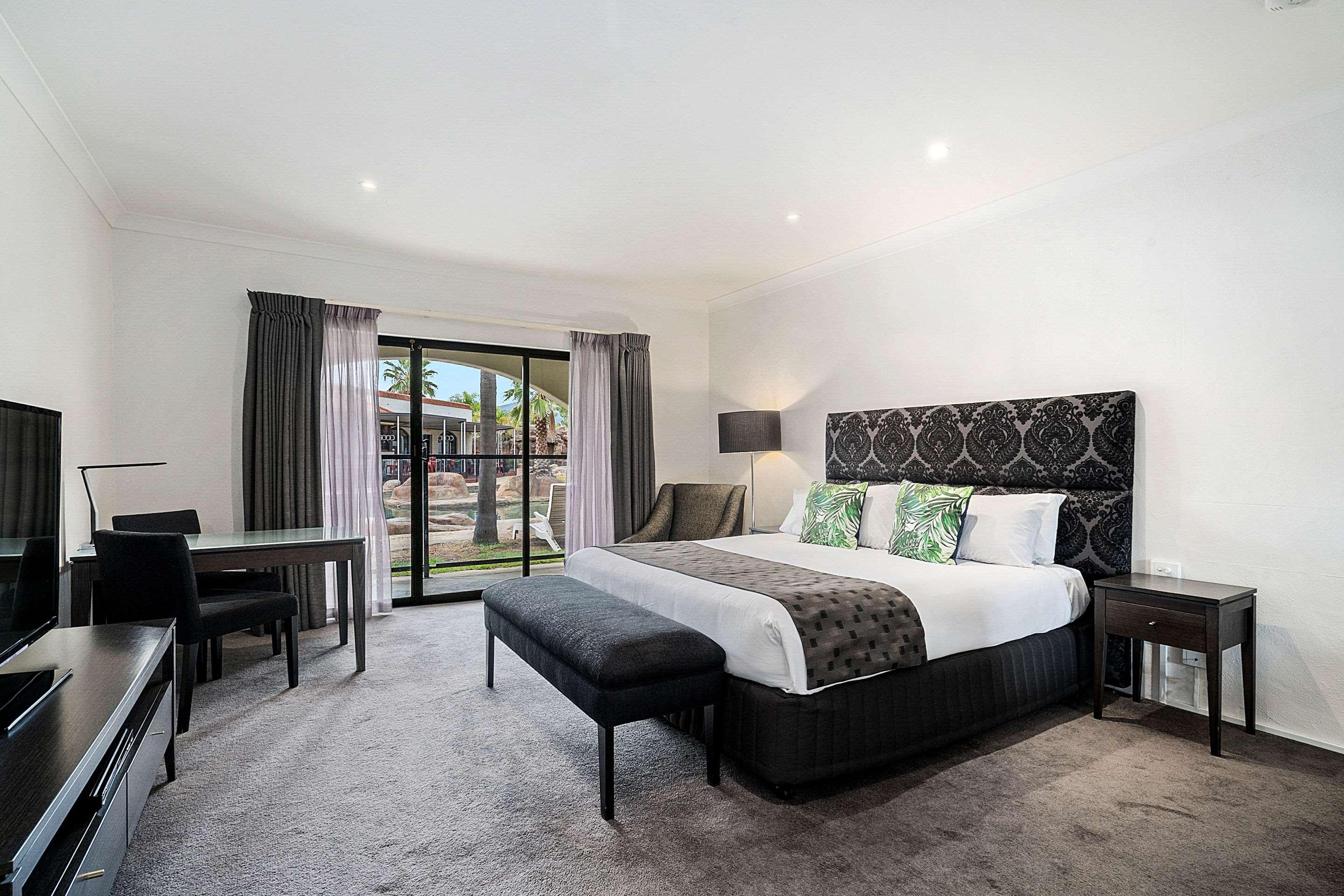 Double Queen Bed Non Smoking