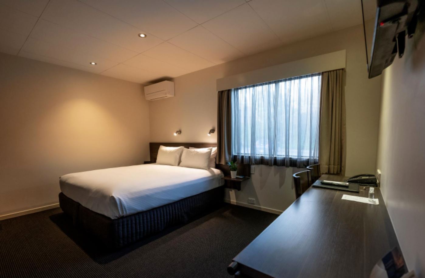 Suite Queen Bed Non Smoking