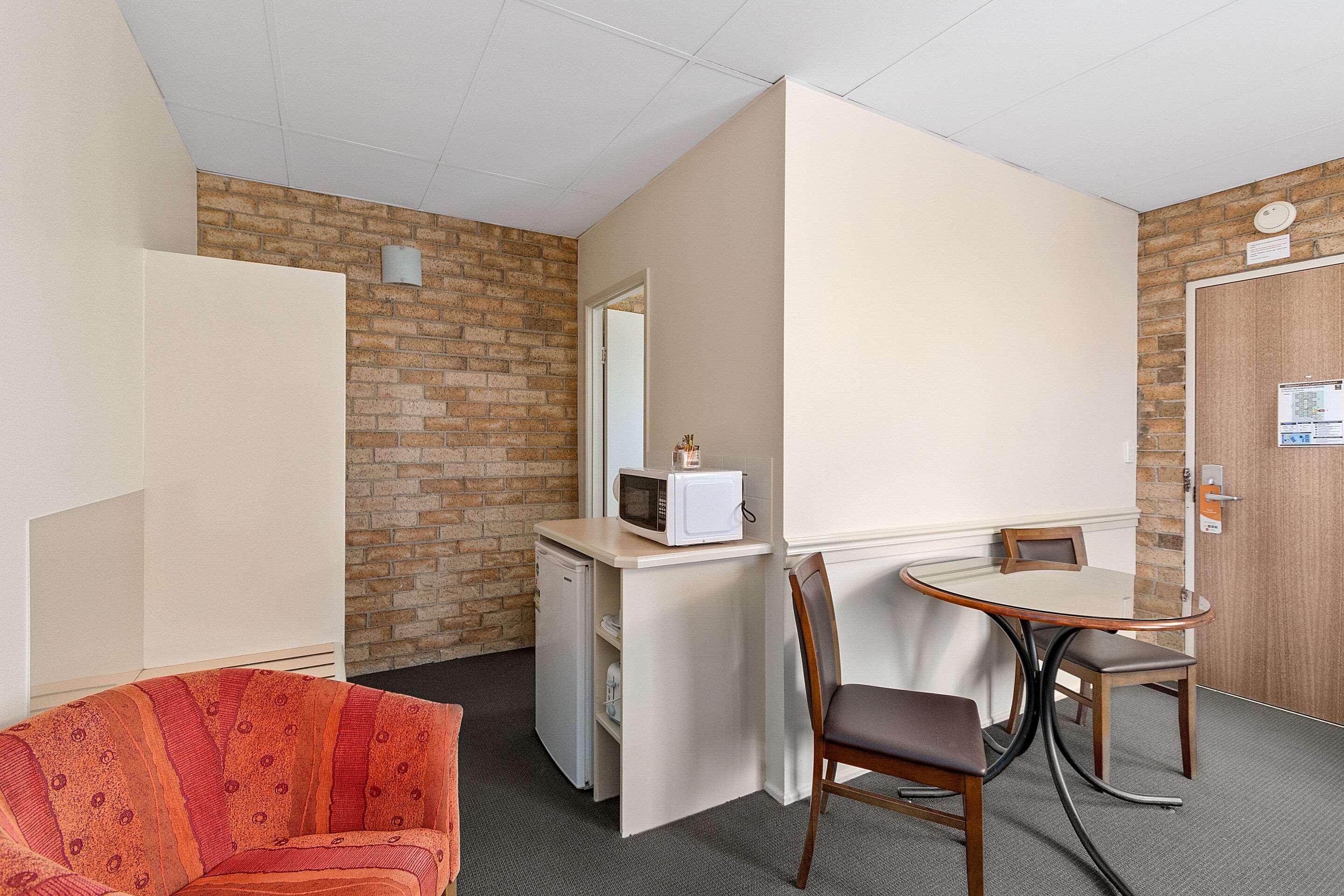 Double Queen Bed Non Smoking