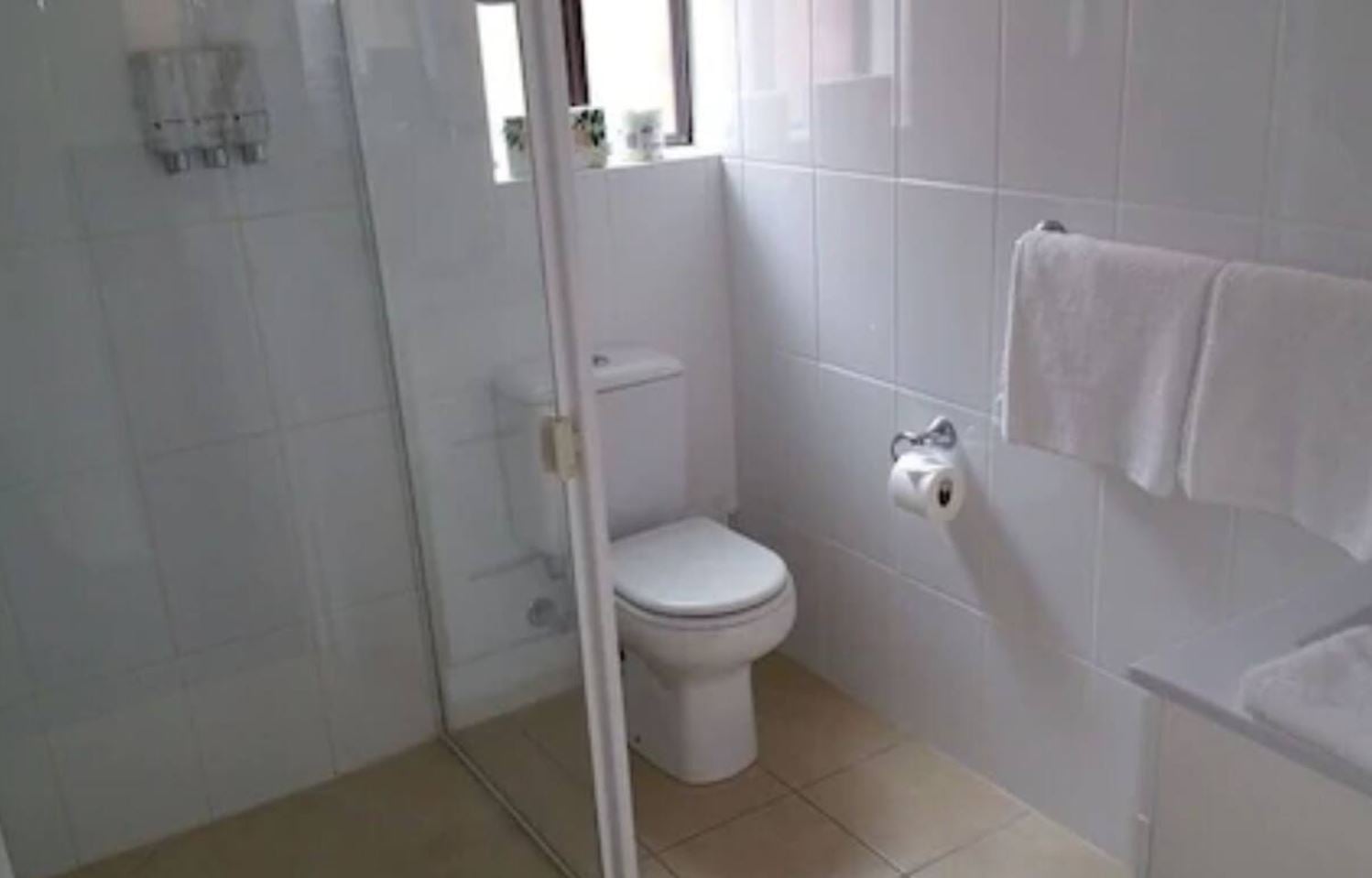 Double Queen Bed Non Smoking