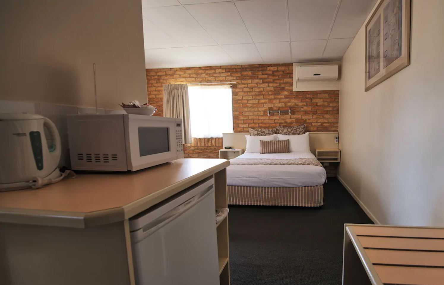 Double Queen Bed Non Smoking