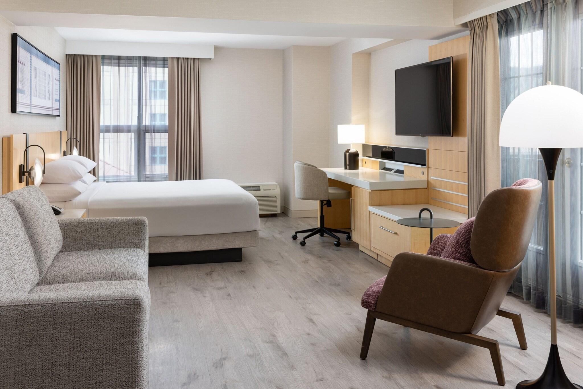 Double City View King Bed