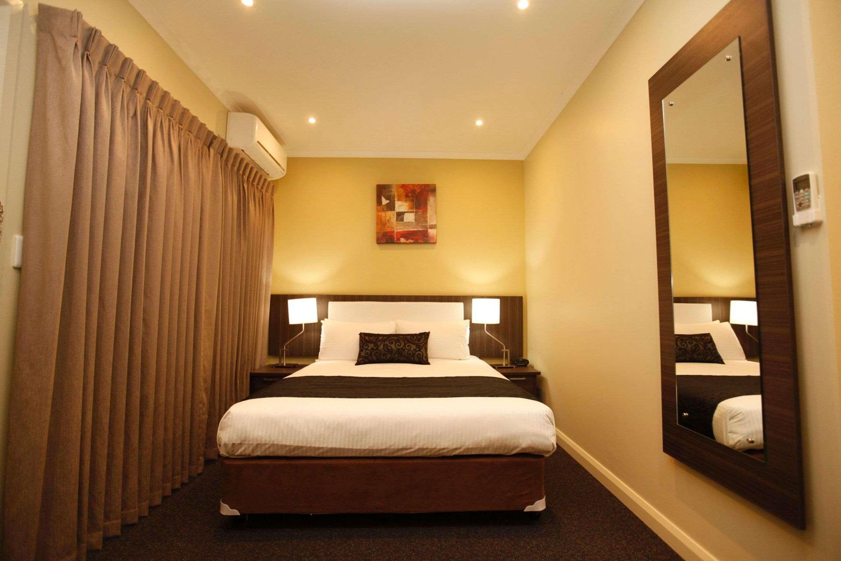 Double Queen Size Bed