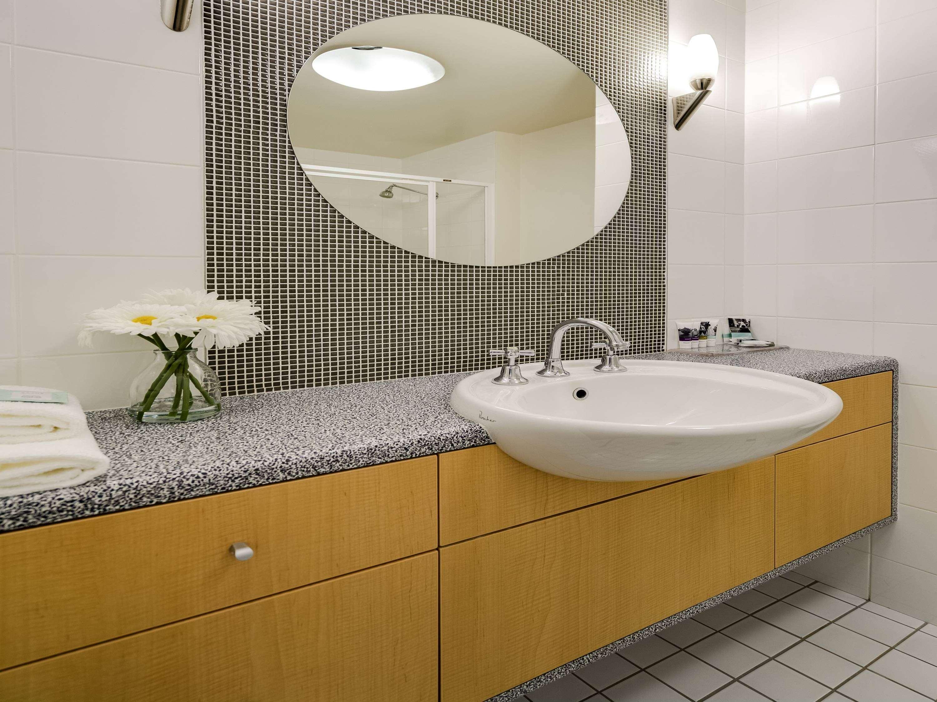 Double Queen Size Bed