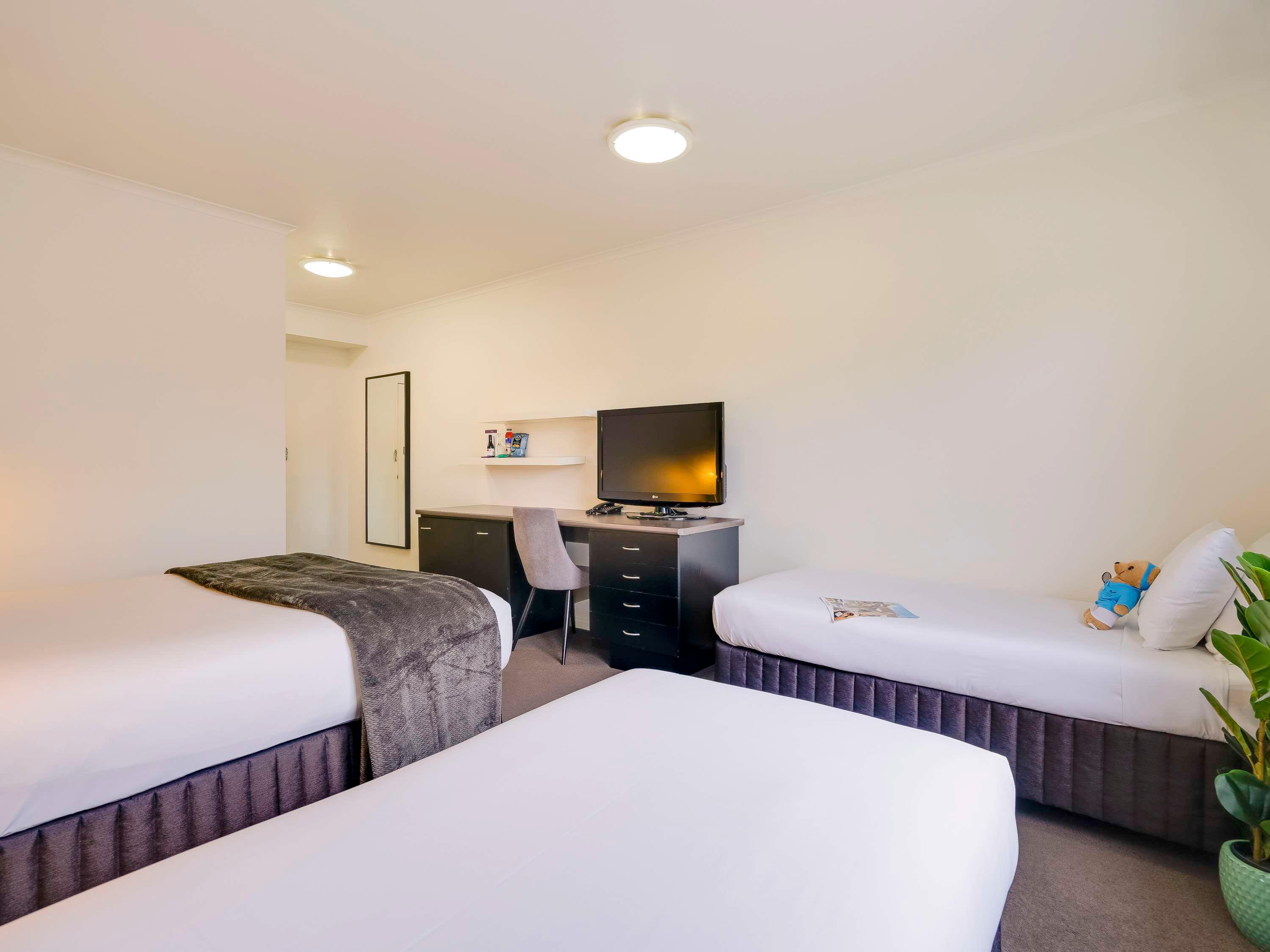 Double Superior Queen Bed