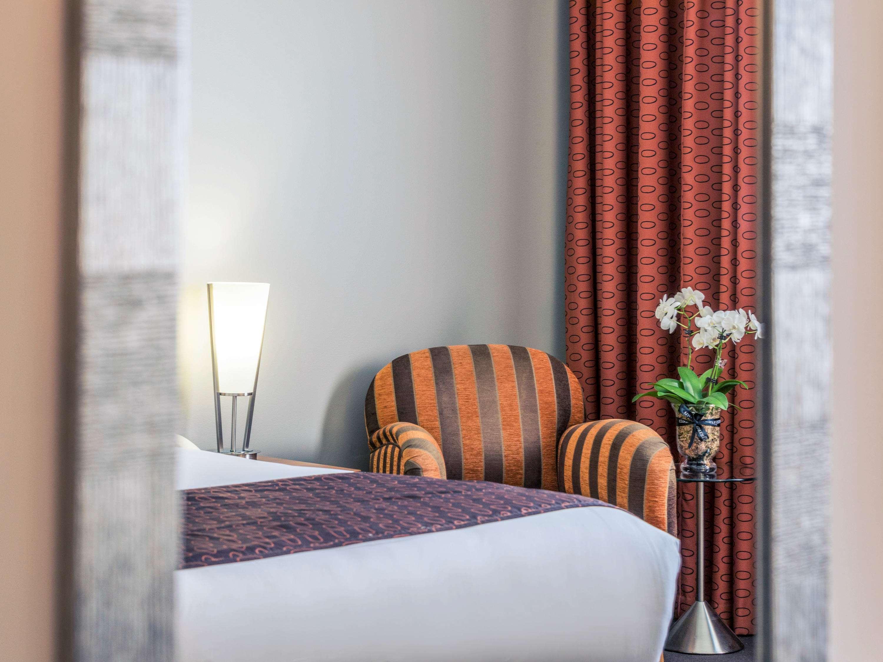 Double King Size Bed