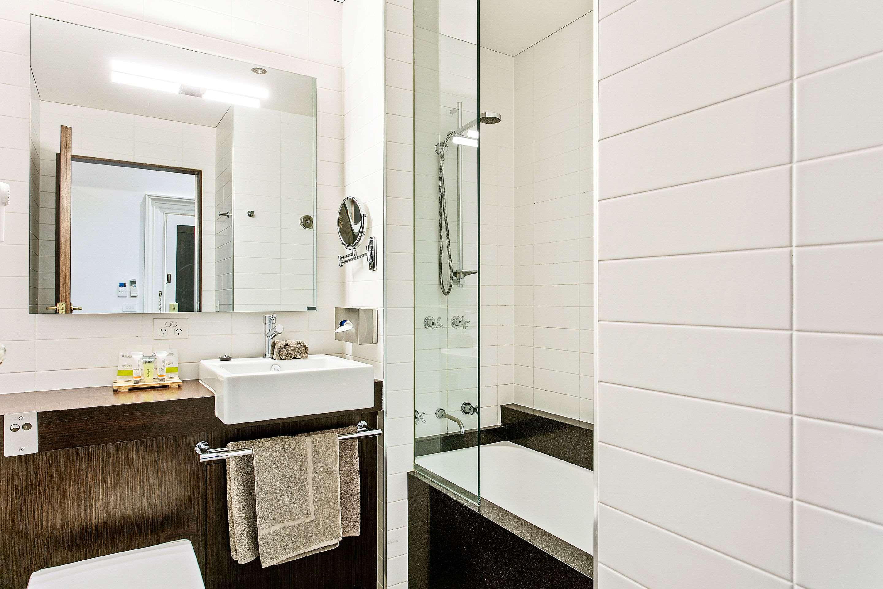 Double Queen Size Bed