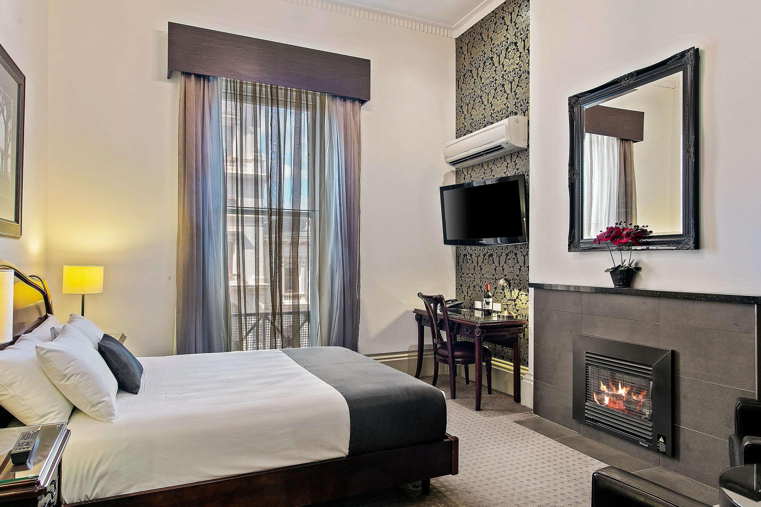 Double Queen Size Bed