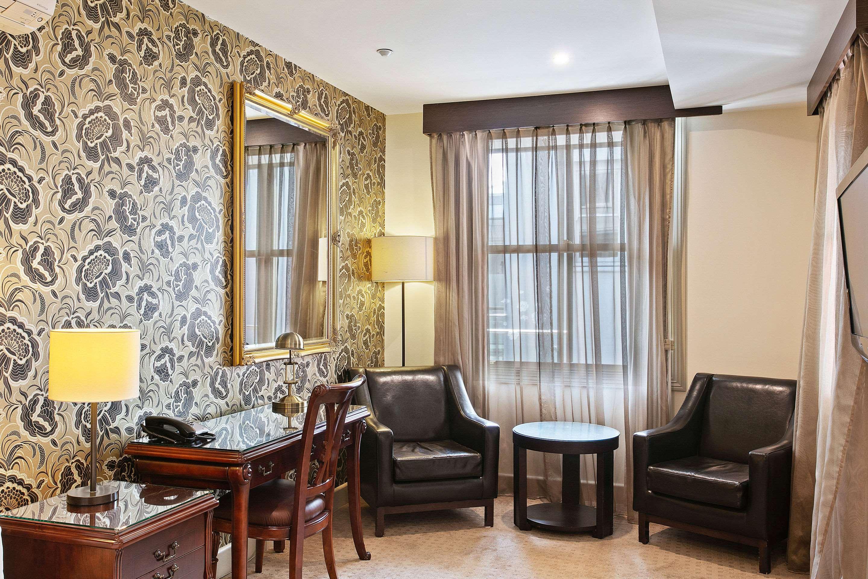 Double Queen Size Bed