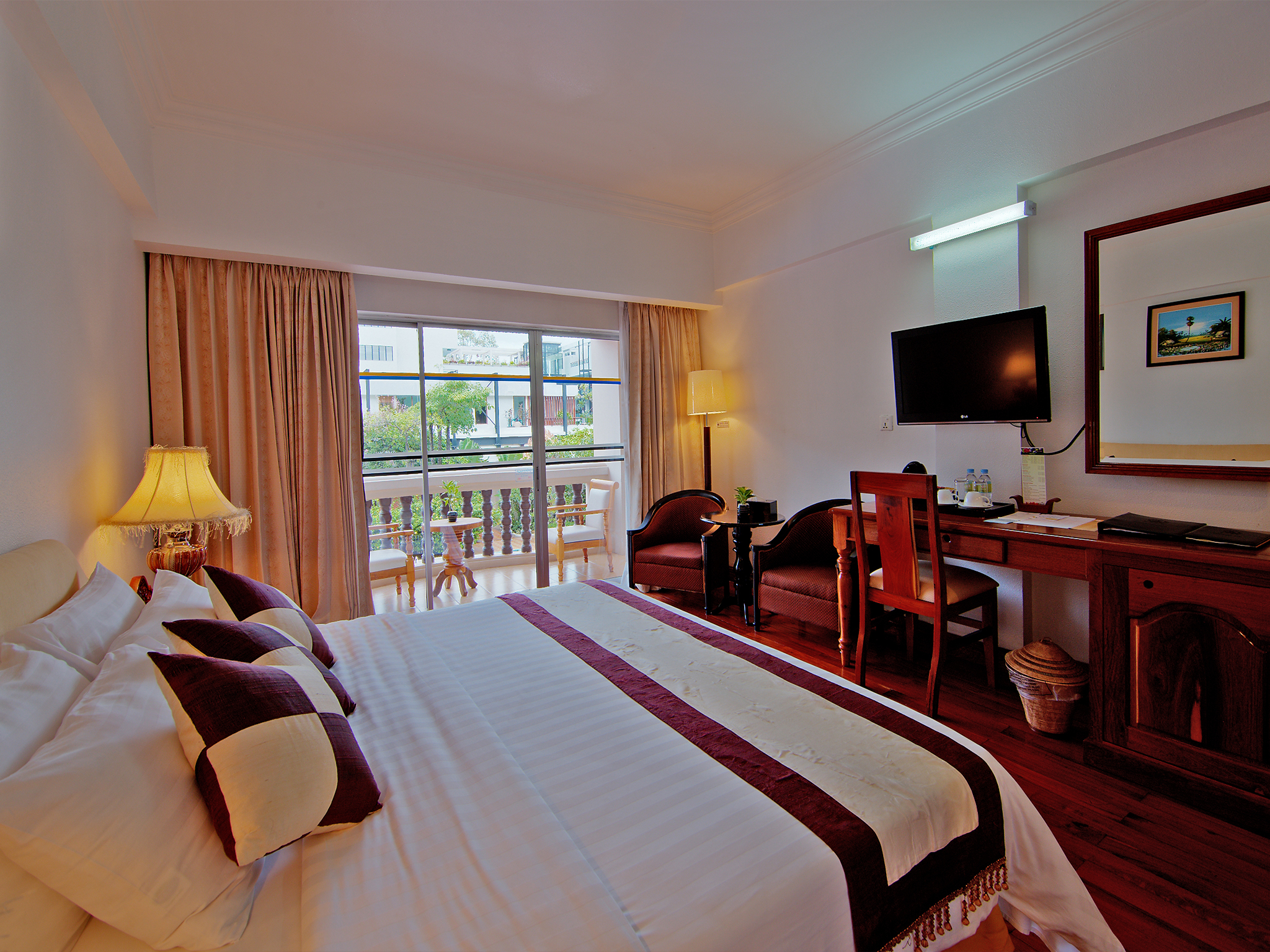 Double Deluxe Pool View