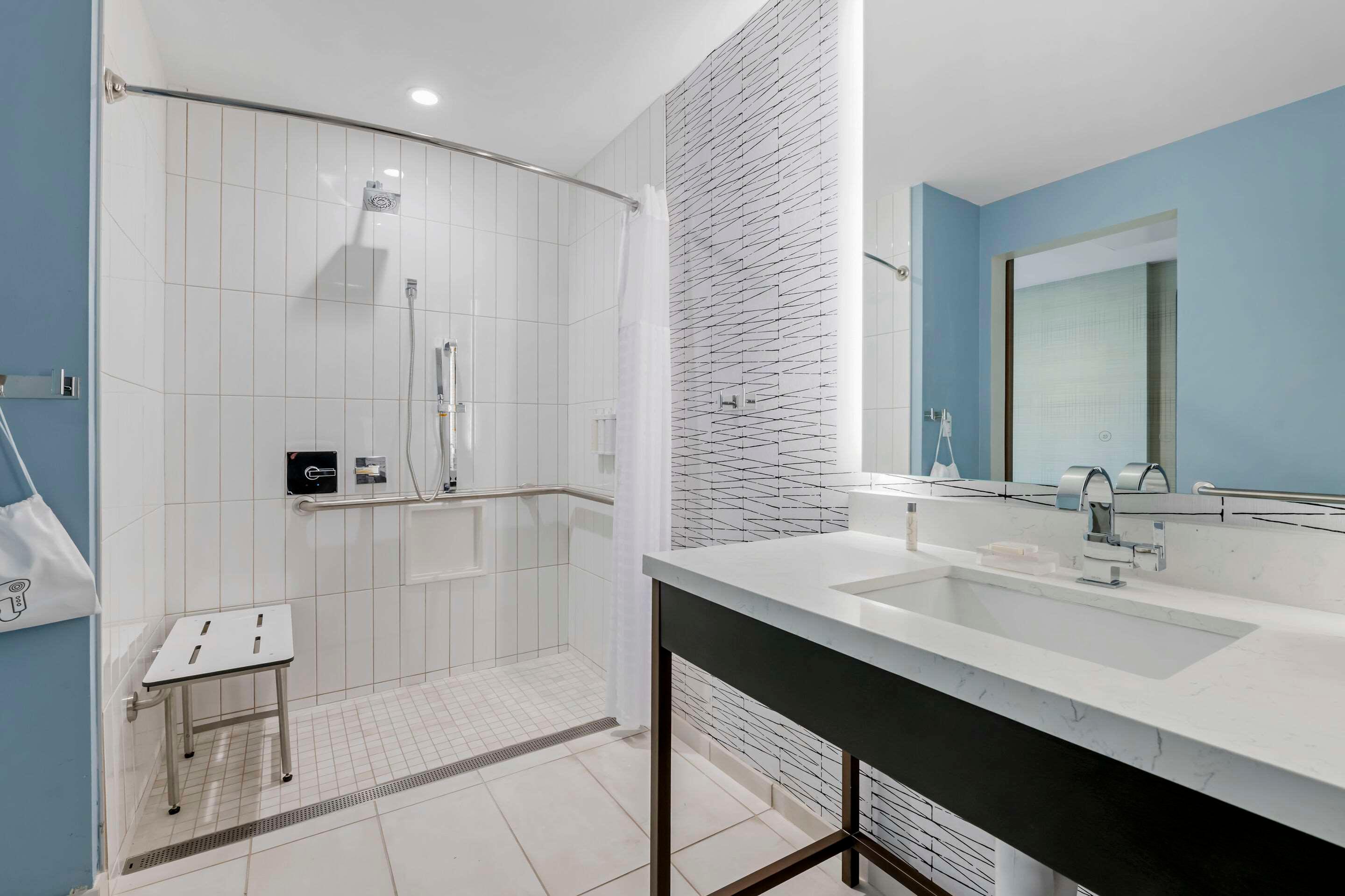 Room Accessible-two Queen Beds