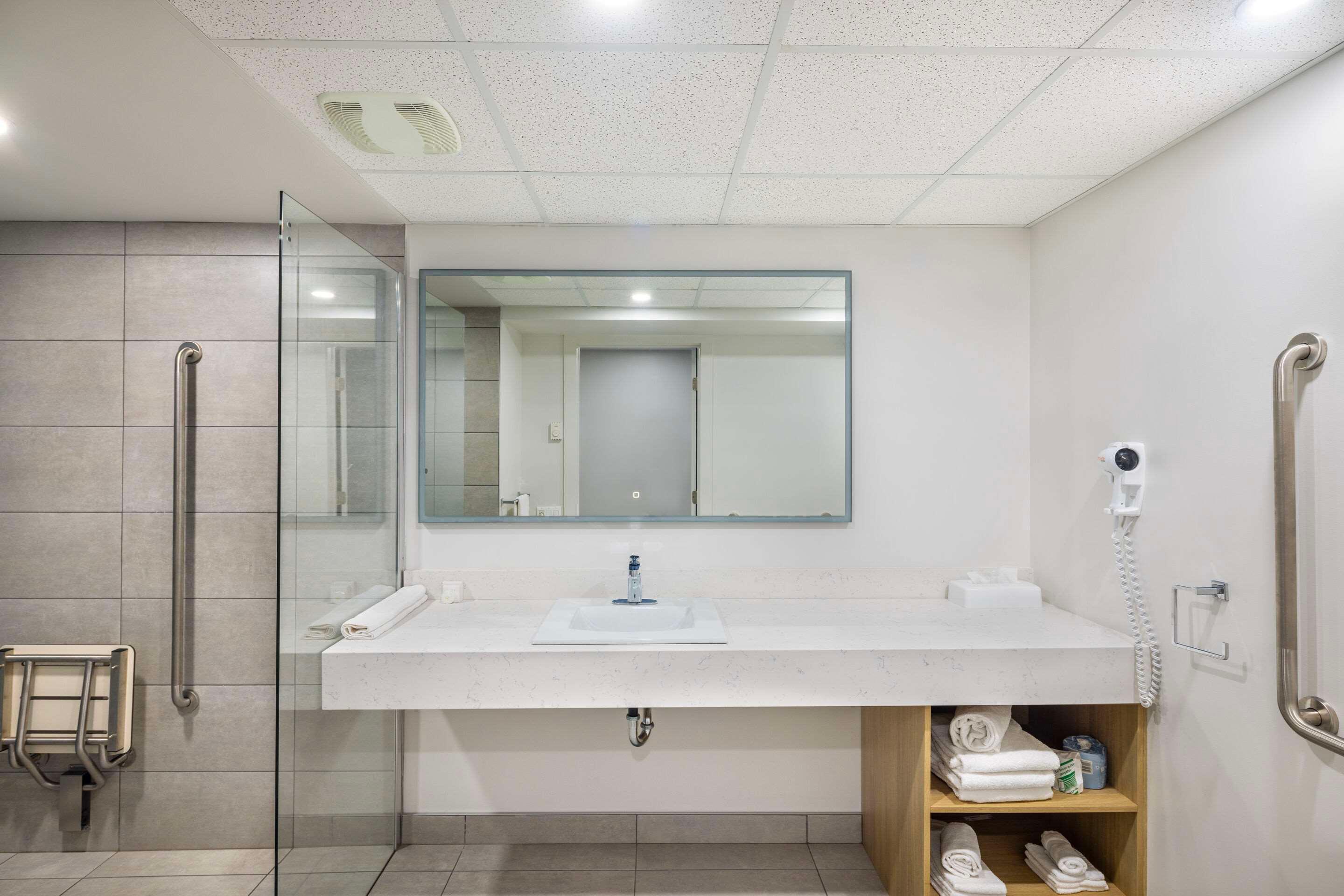 Double Accessible King Size Bed