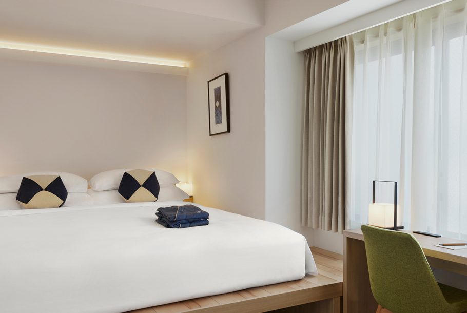 Double Accessible King Size Bed