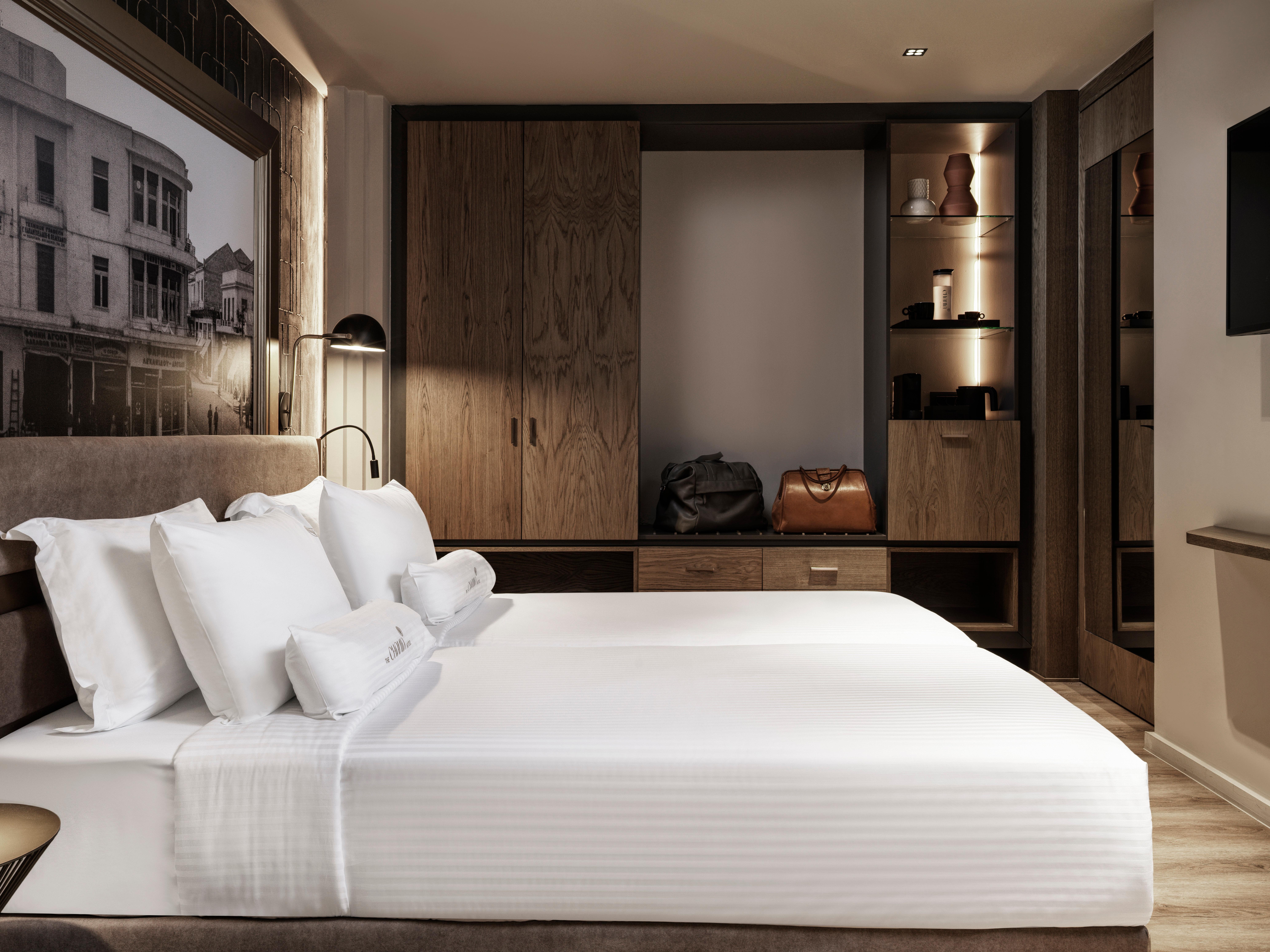 Double Queen Size Bed