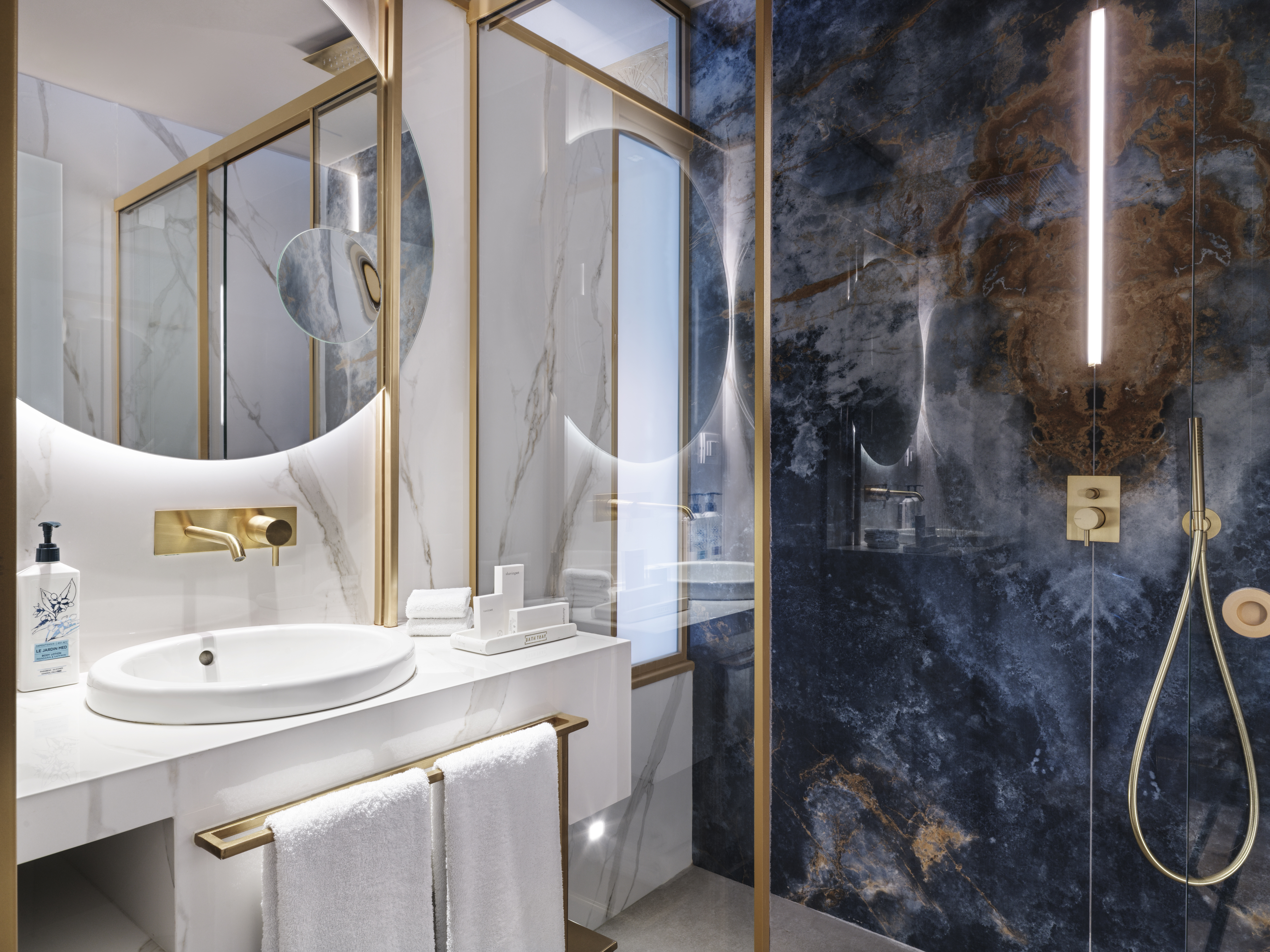 Double or Twin Superior